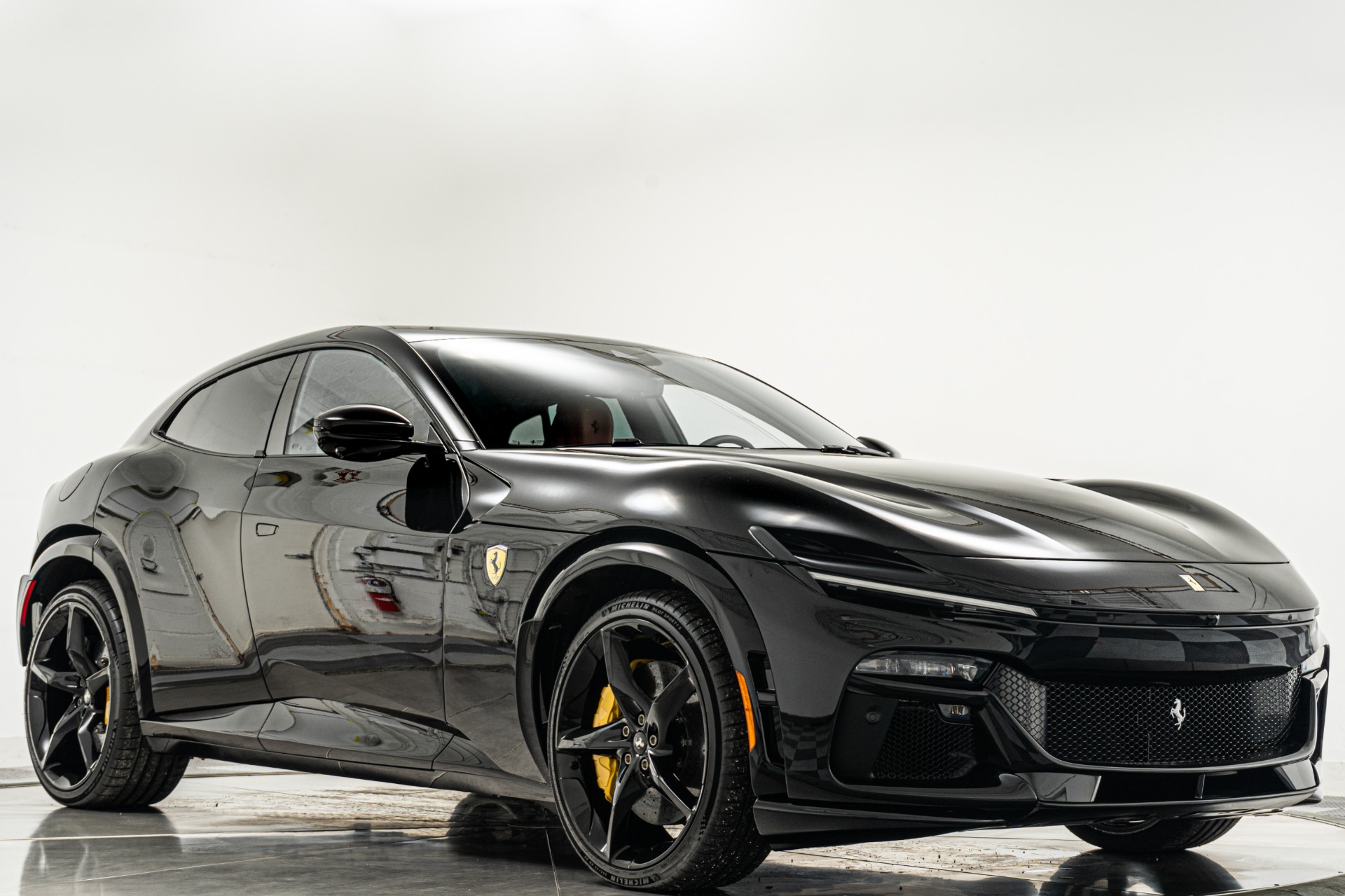 2025 Purosangue -Only 934 Miles, Rosso Ferrari Interior, Heated And Ventilated Seats, 715HP picture #25