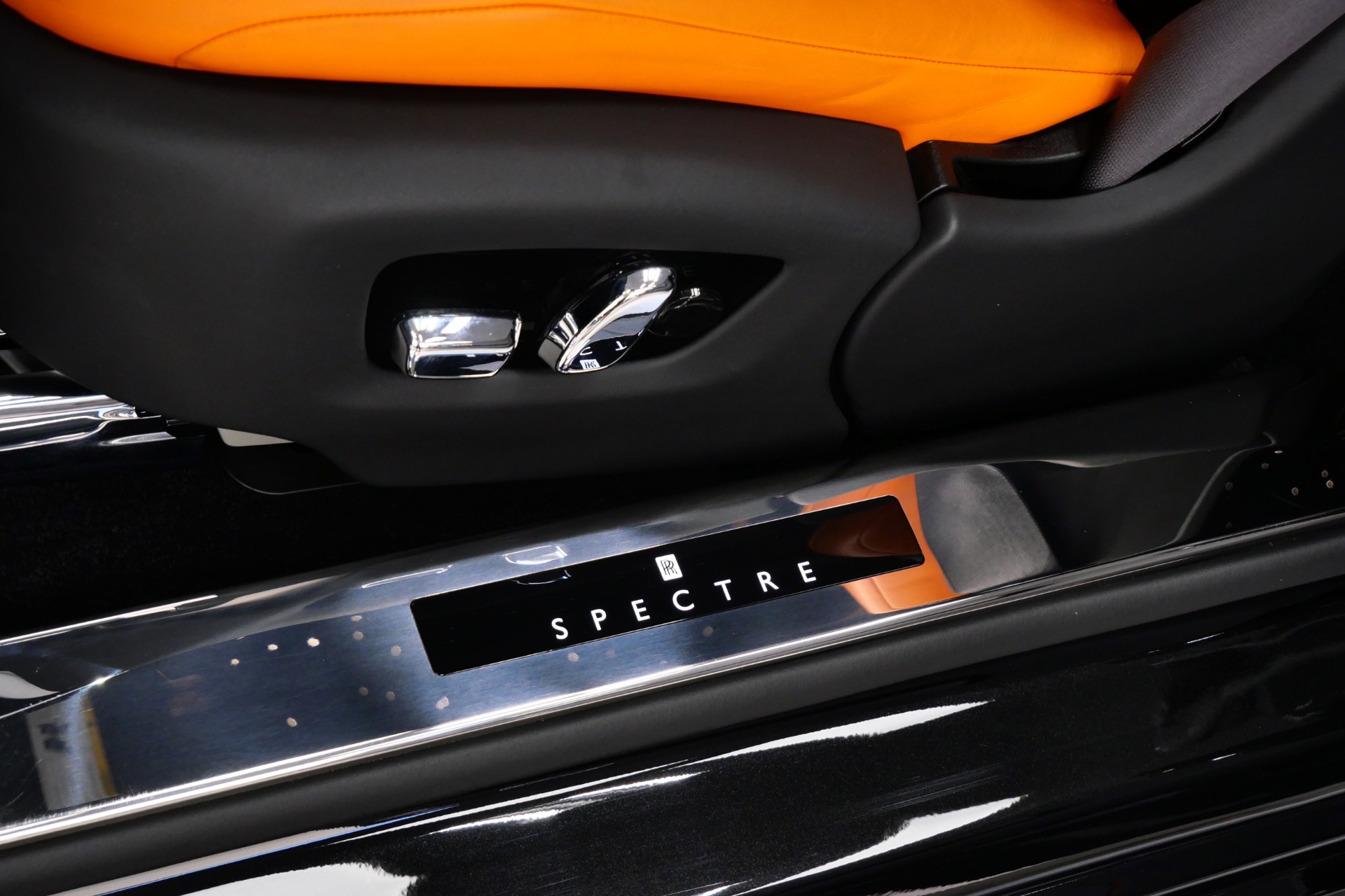 2025 Rolls Royce Spectre photo 20