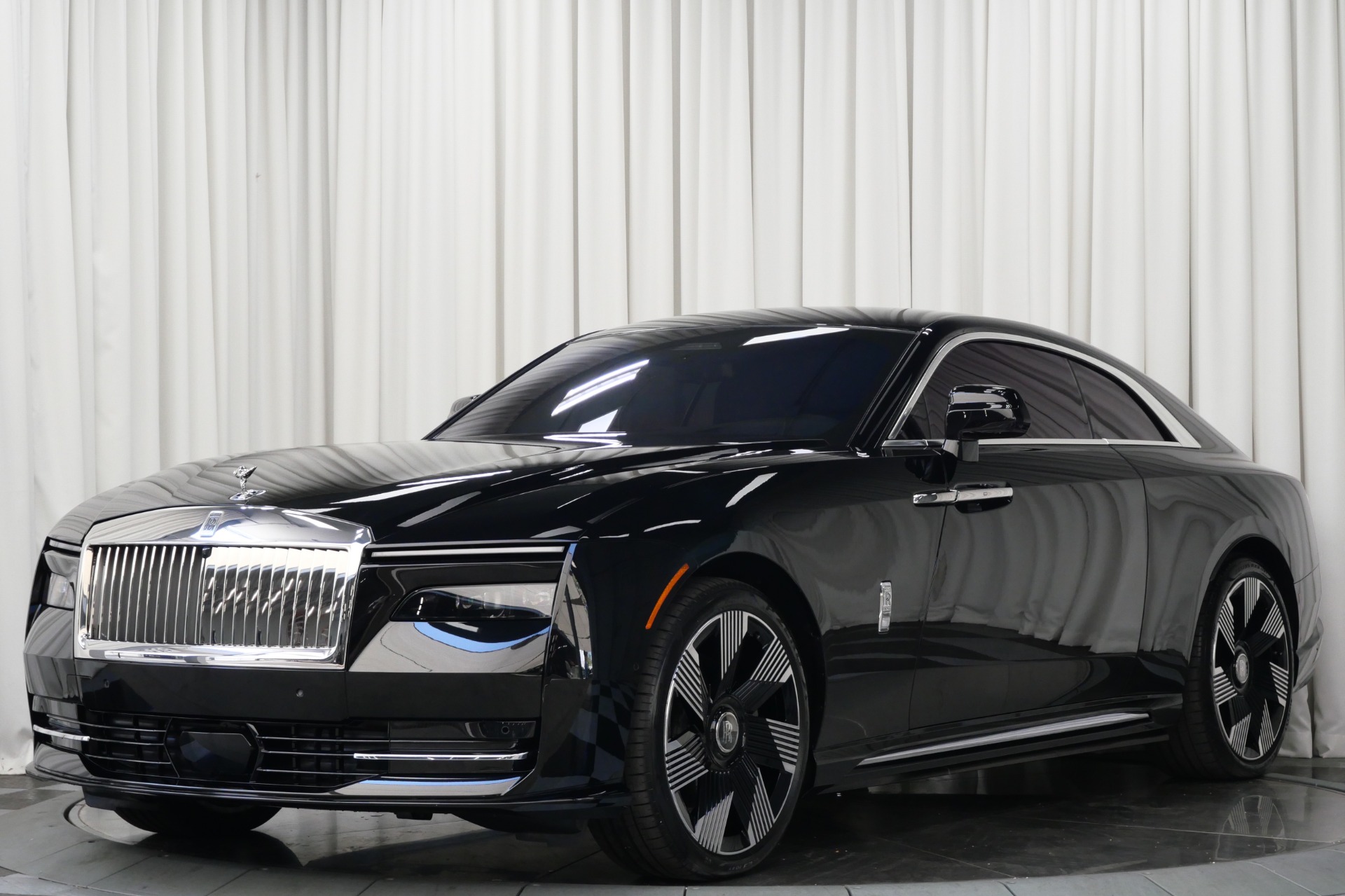 2025 Rolls Royce Spectre photo 37