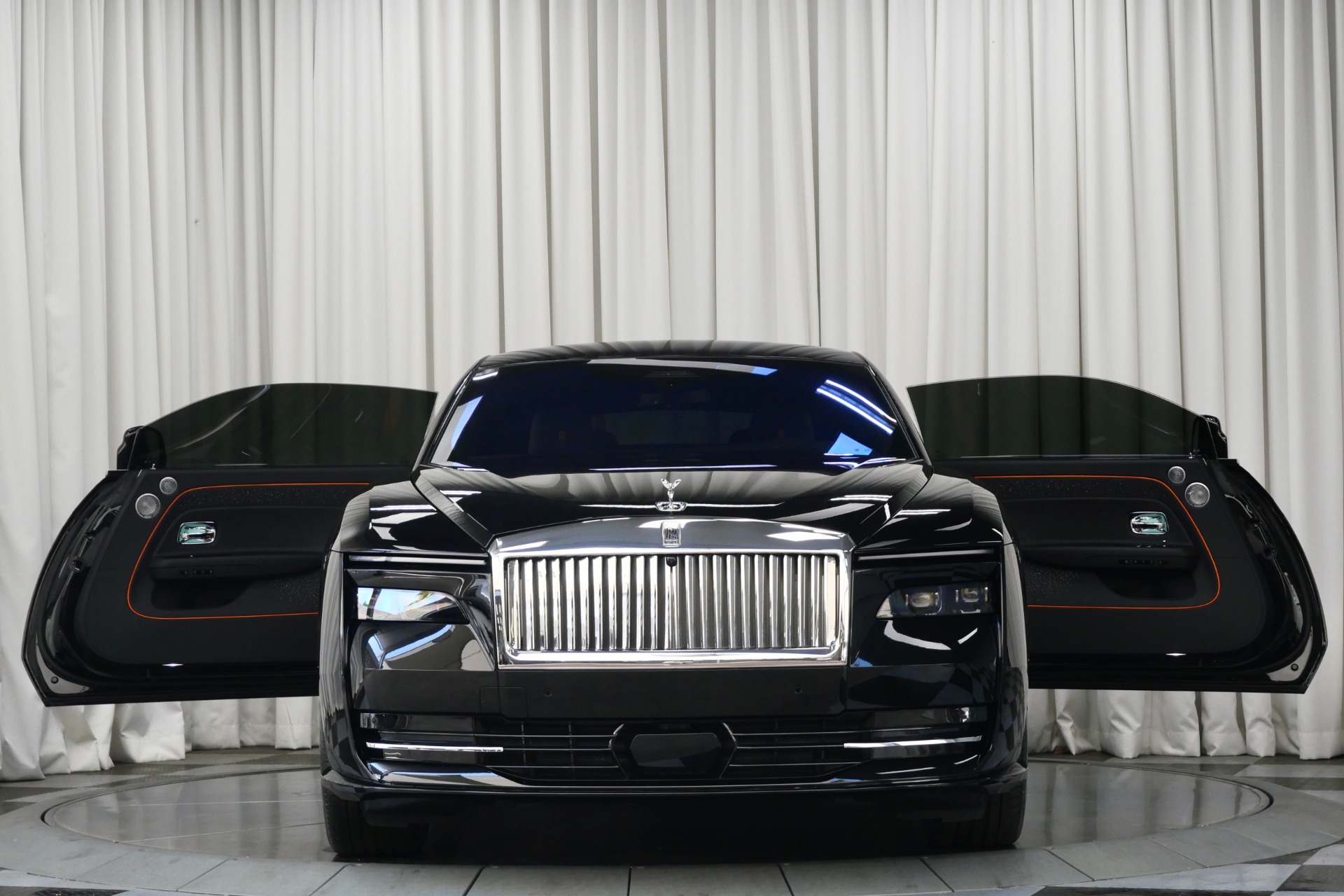 2025 Rolls Royce Spectre photo 4