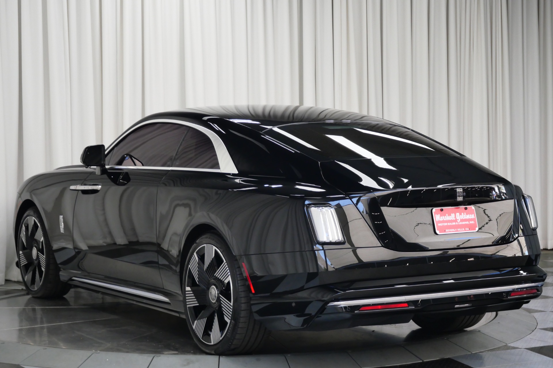 2025 Rolls Royce Spectre photo 8