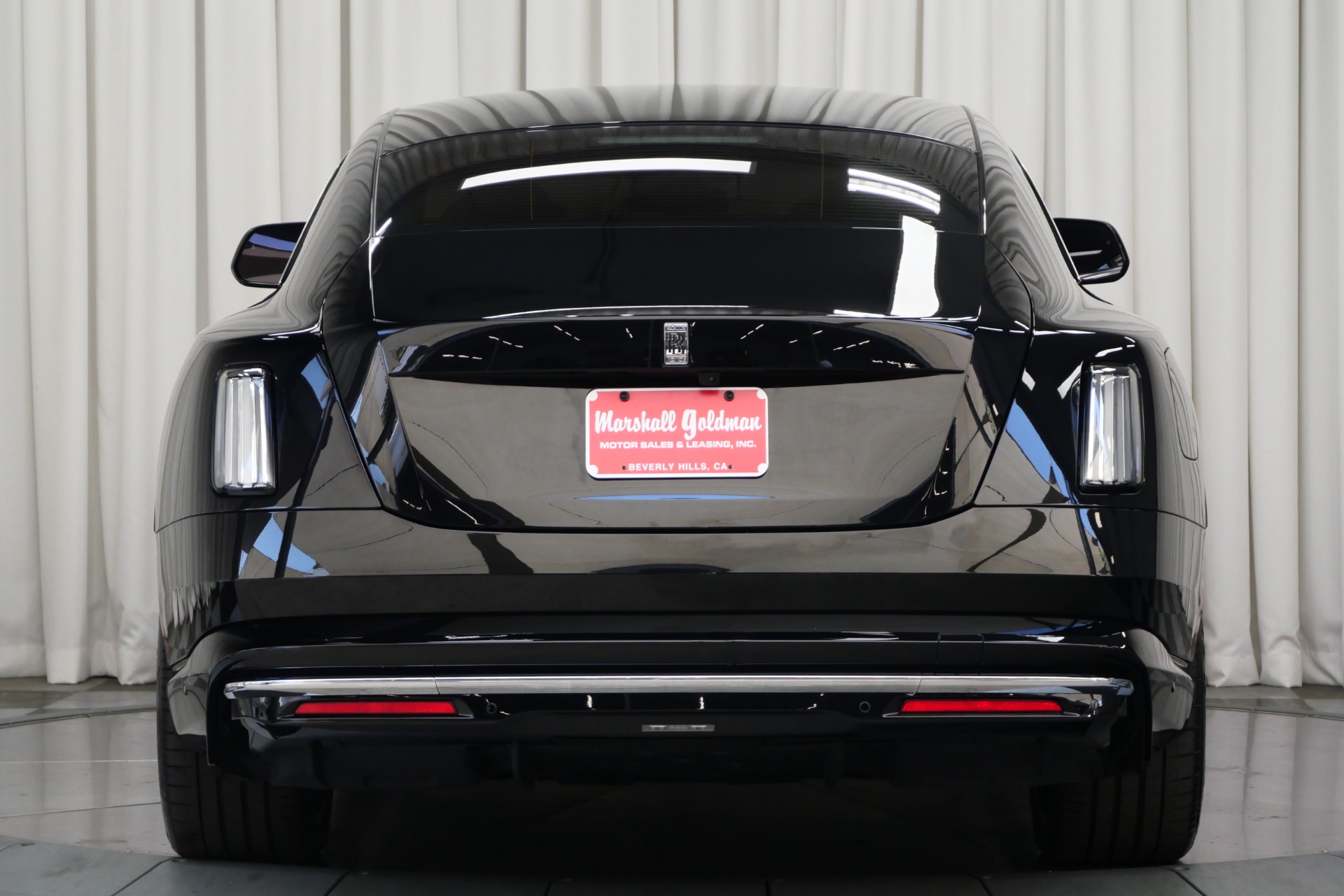 2025 Rolls Royce Spectre photo 9
