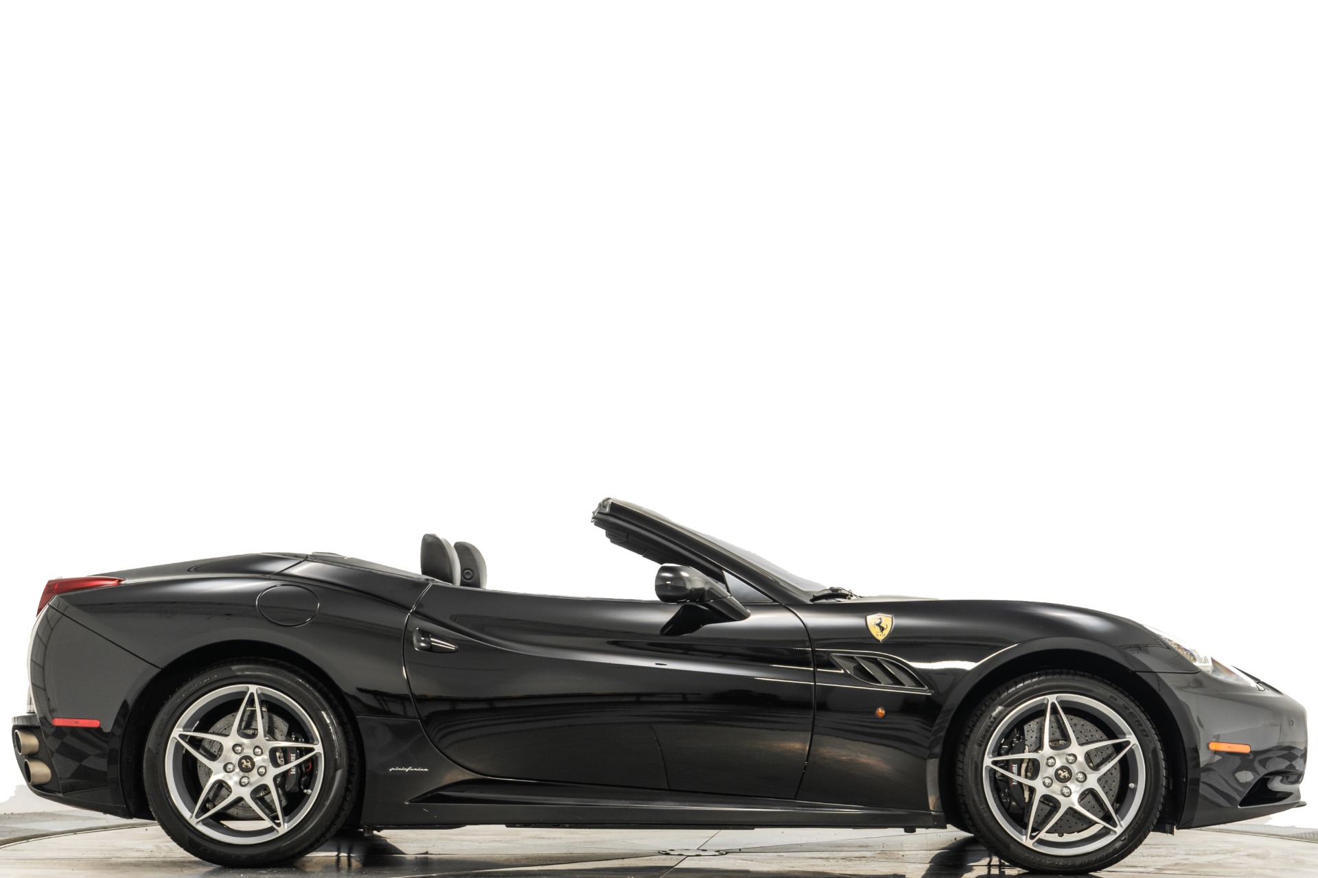 2011 Ferrari California Base