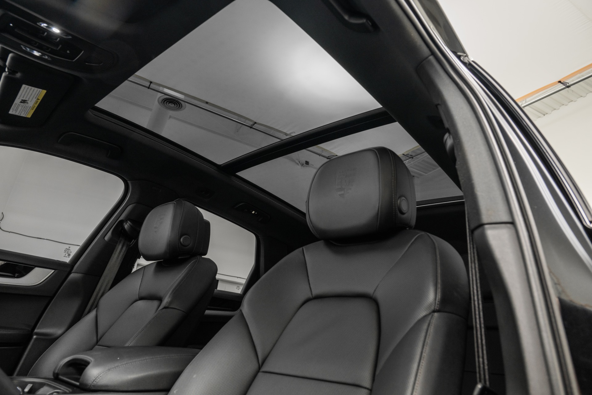 2025 Cayenne -Premium Package Plus, RS Spyder Design Wheels picture #17