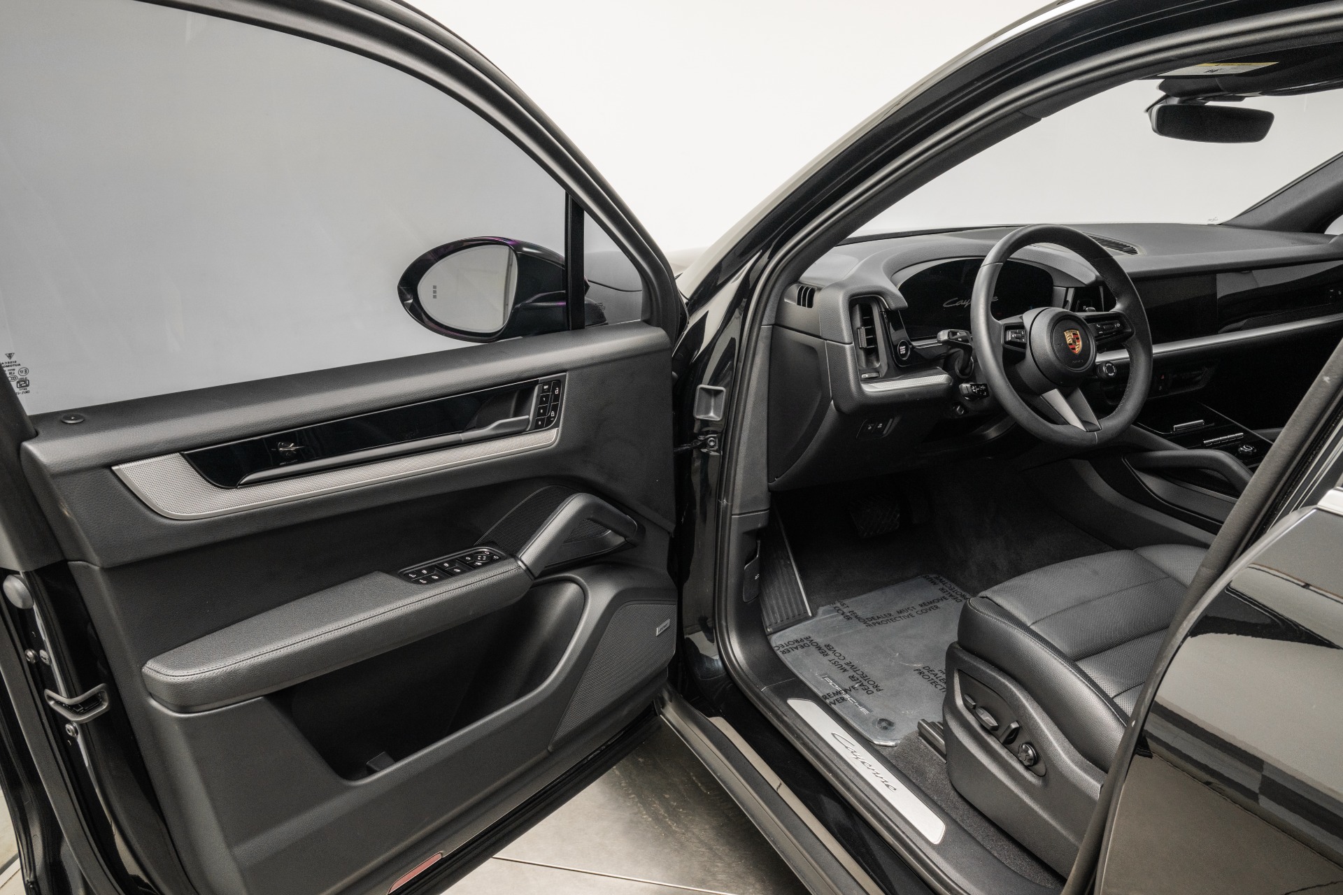 2025 Cayenne -Premium Package Plus, RS Spyder Design Wheels picture #22