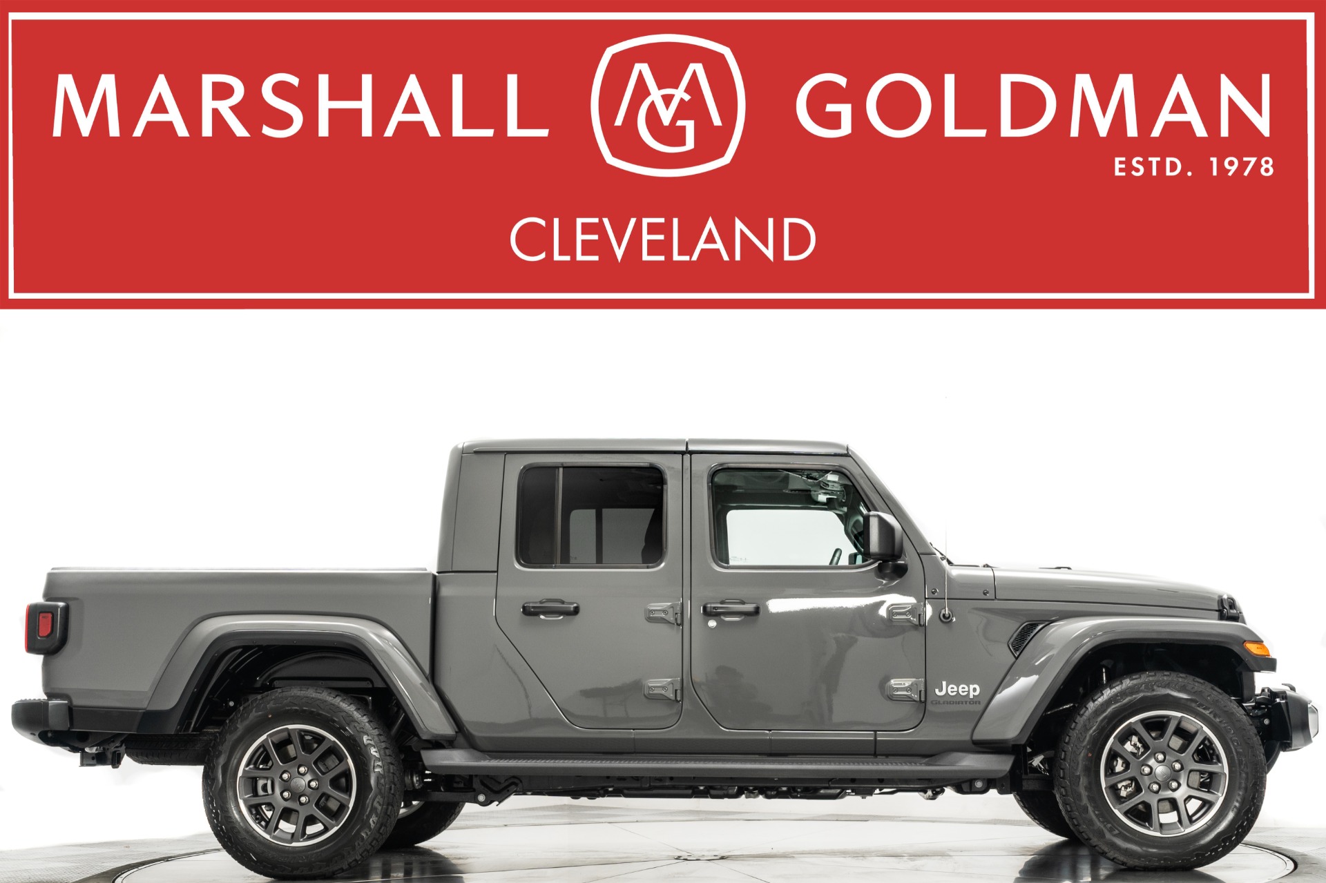 2022 Jeep Gladiator Overland's photo