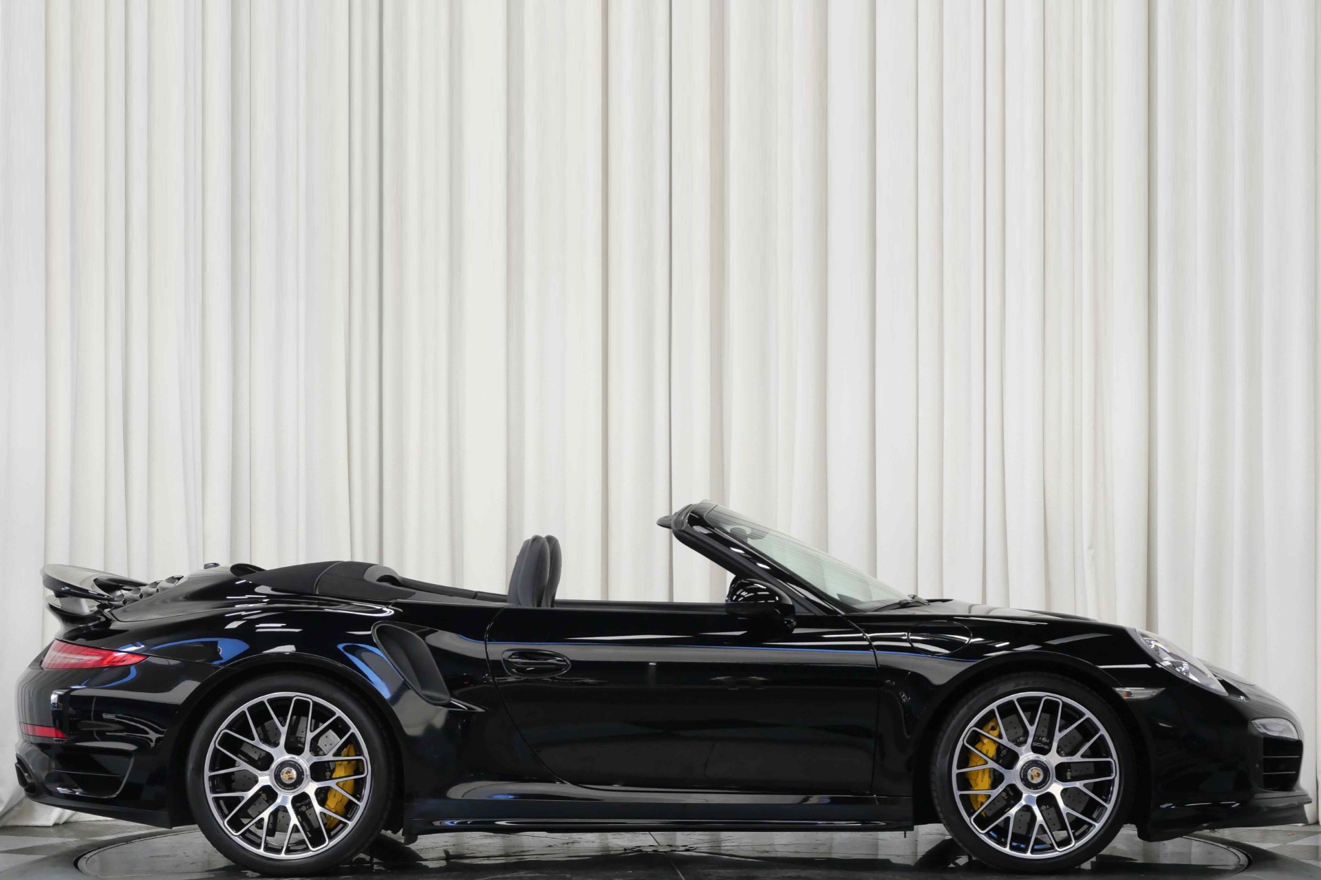 2016 Porsche 911 Turbo S's photo