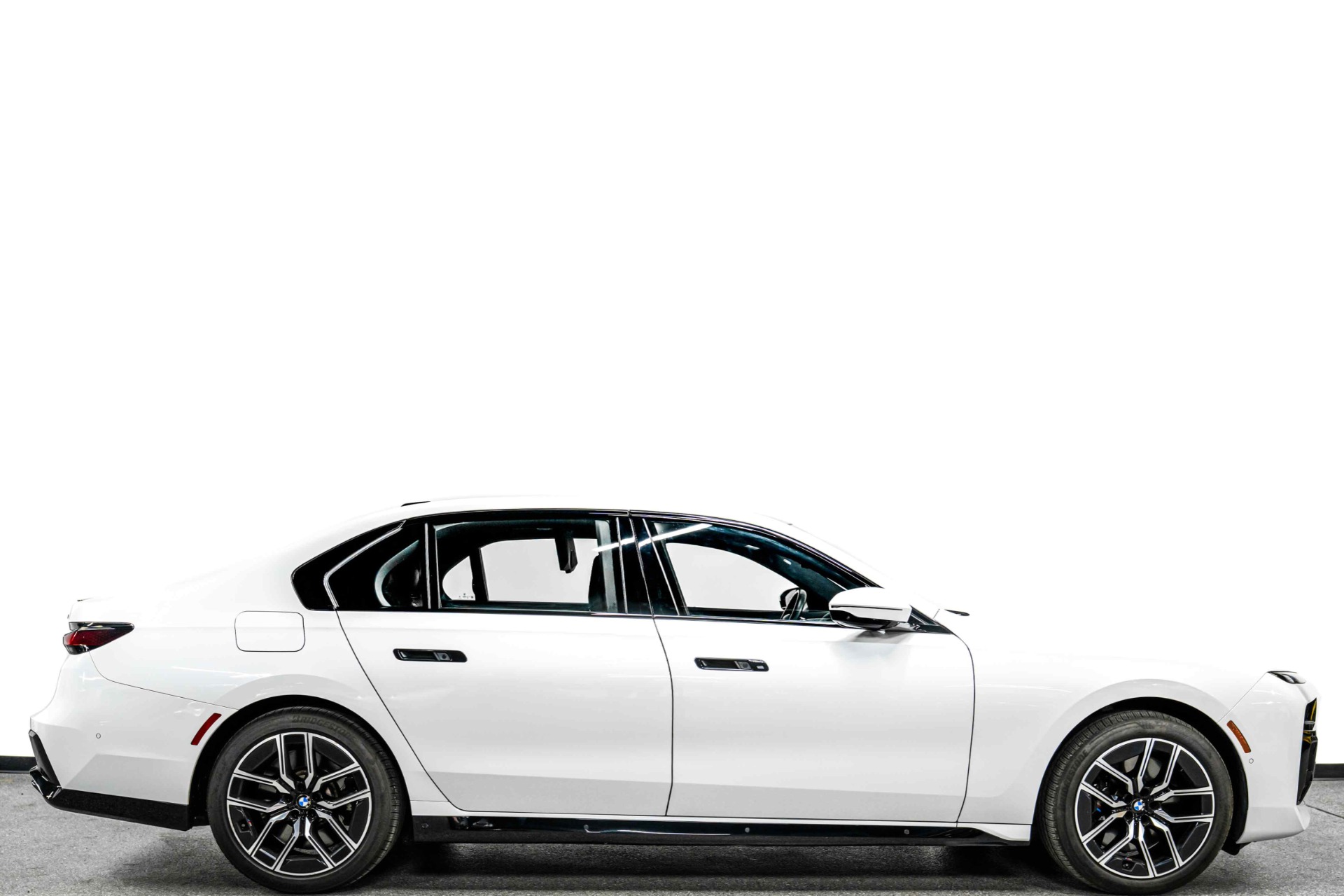 2024 BMW 7 Series 760i's photo