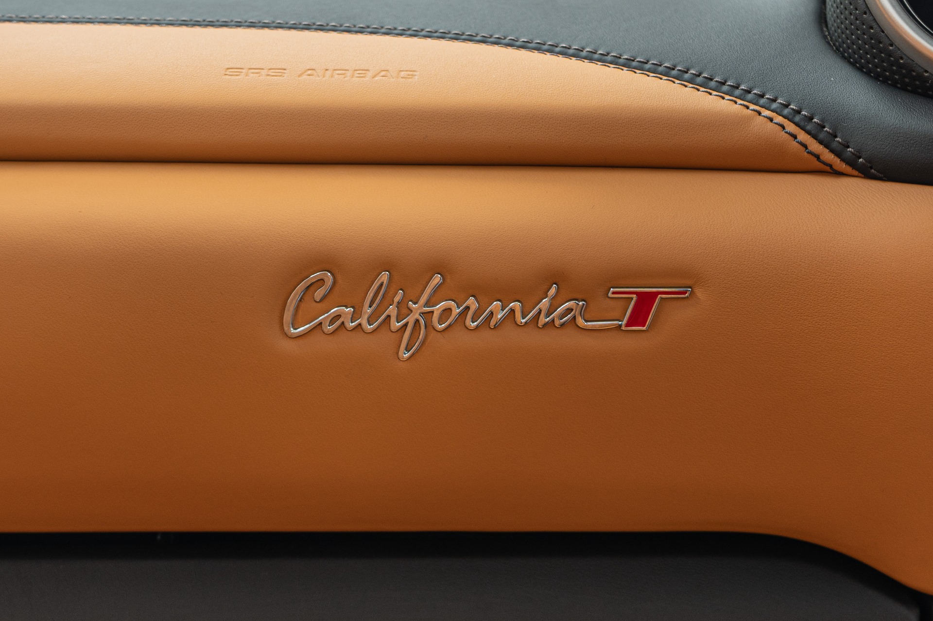 2016 California T- Diamond Turned Wheels, Carbon/Leather Steering Wheel W/leds picture #21