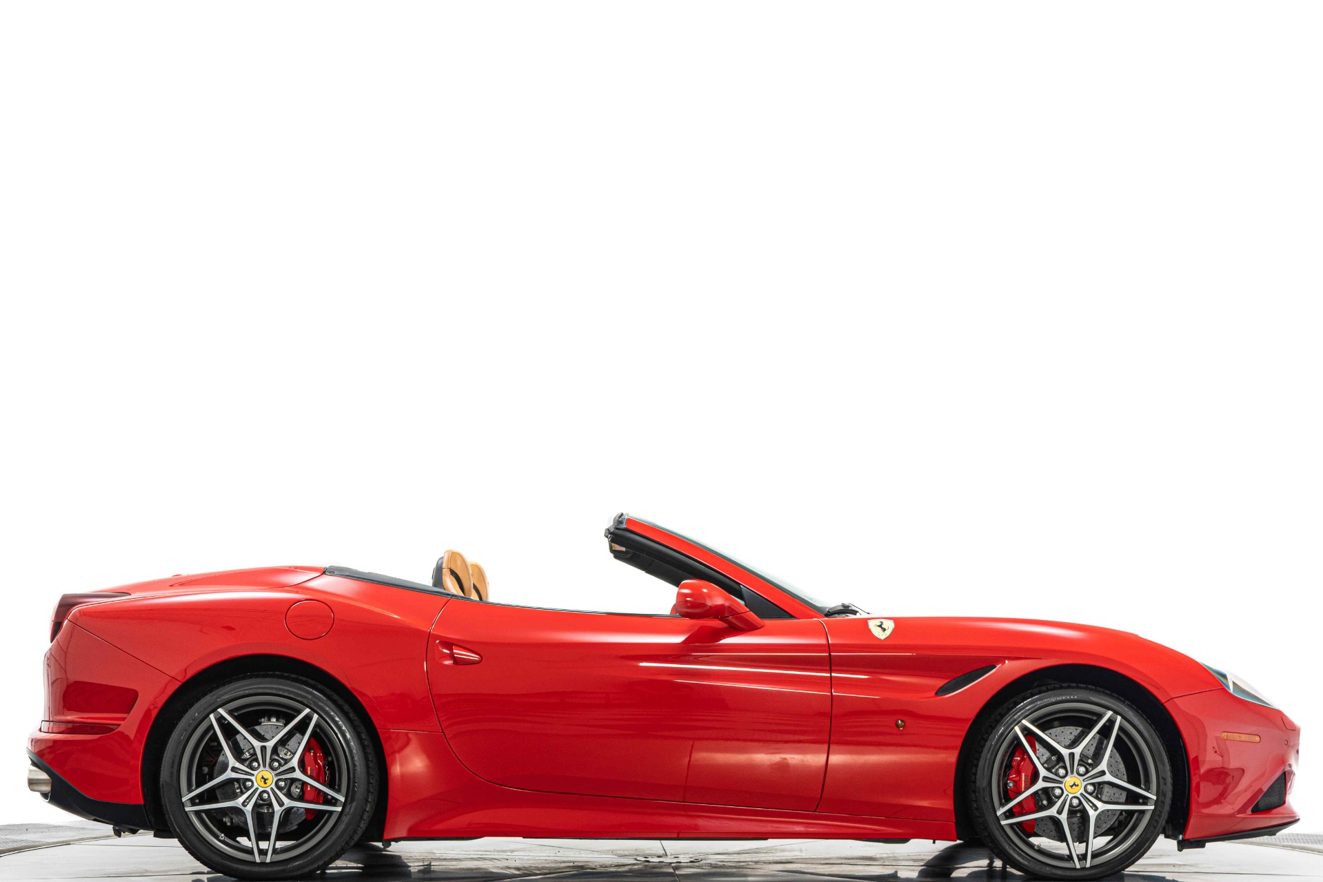 2016 California T- Diamond Turned Wheels, Carbon/Leather Steering Wheel W/leds picture #11