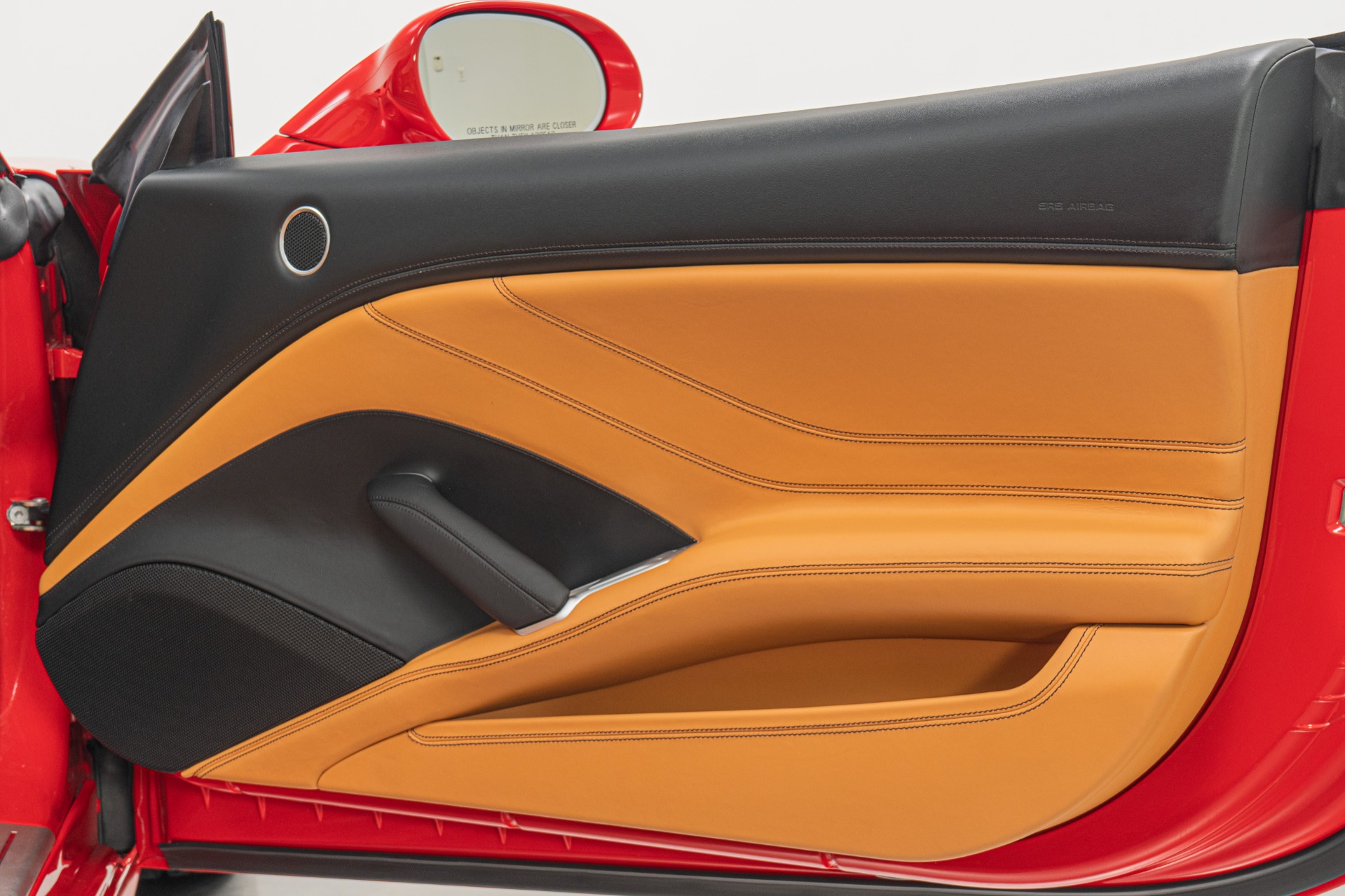2016 California T- Diamond Turned Wheels, Carbon/Leather Steering Wheel W/leds picture #28