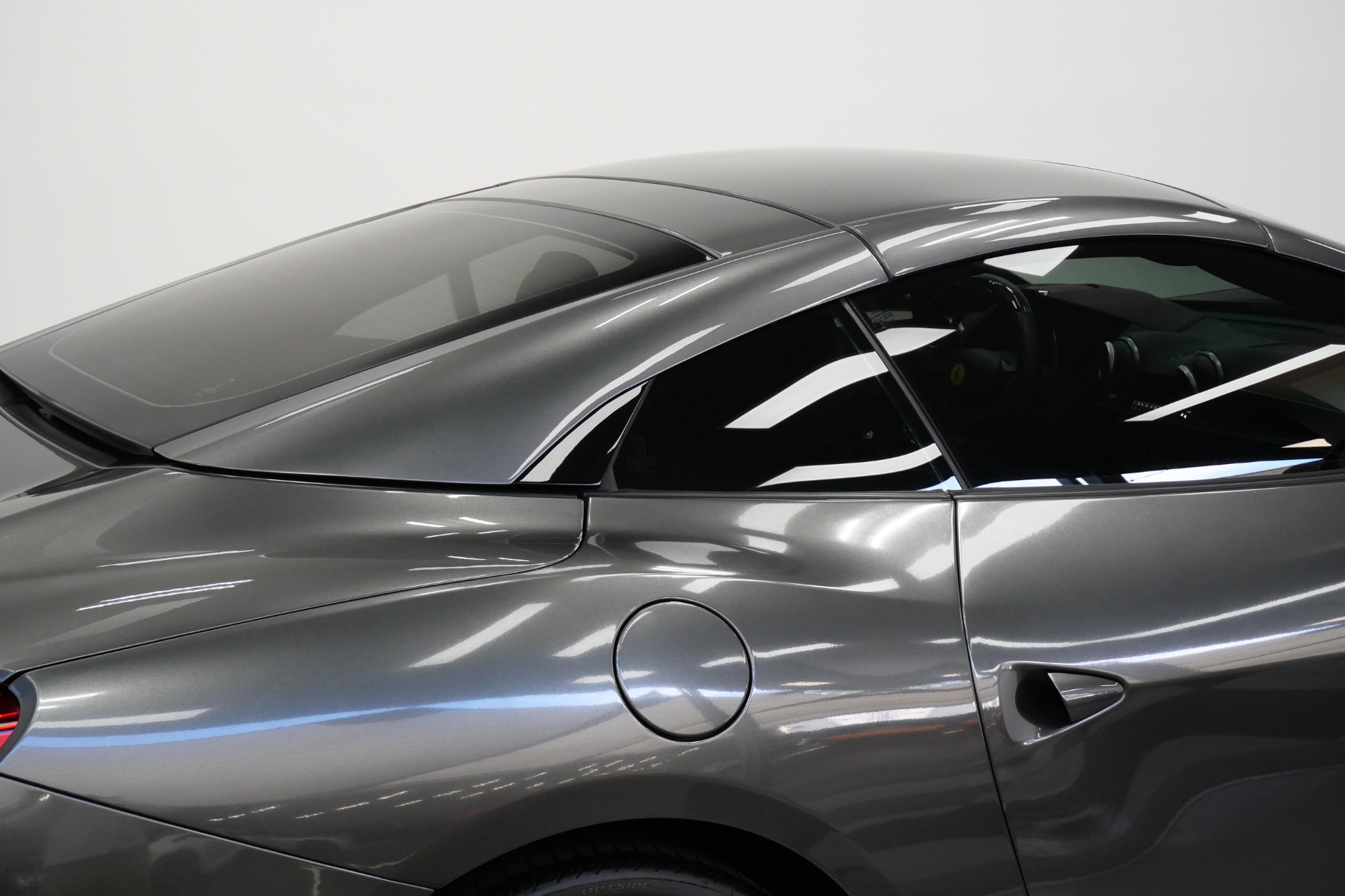 2019 Portofino -Interior Carbon Trim, High Power HiFi, Magneride Suspension picture #9