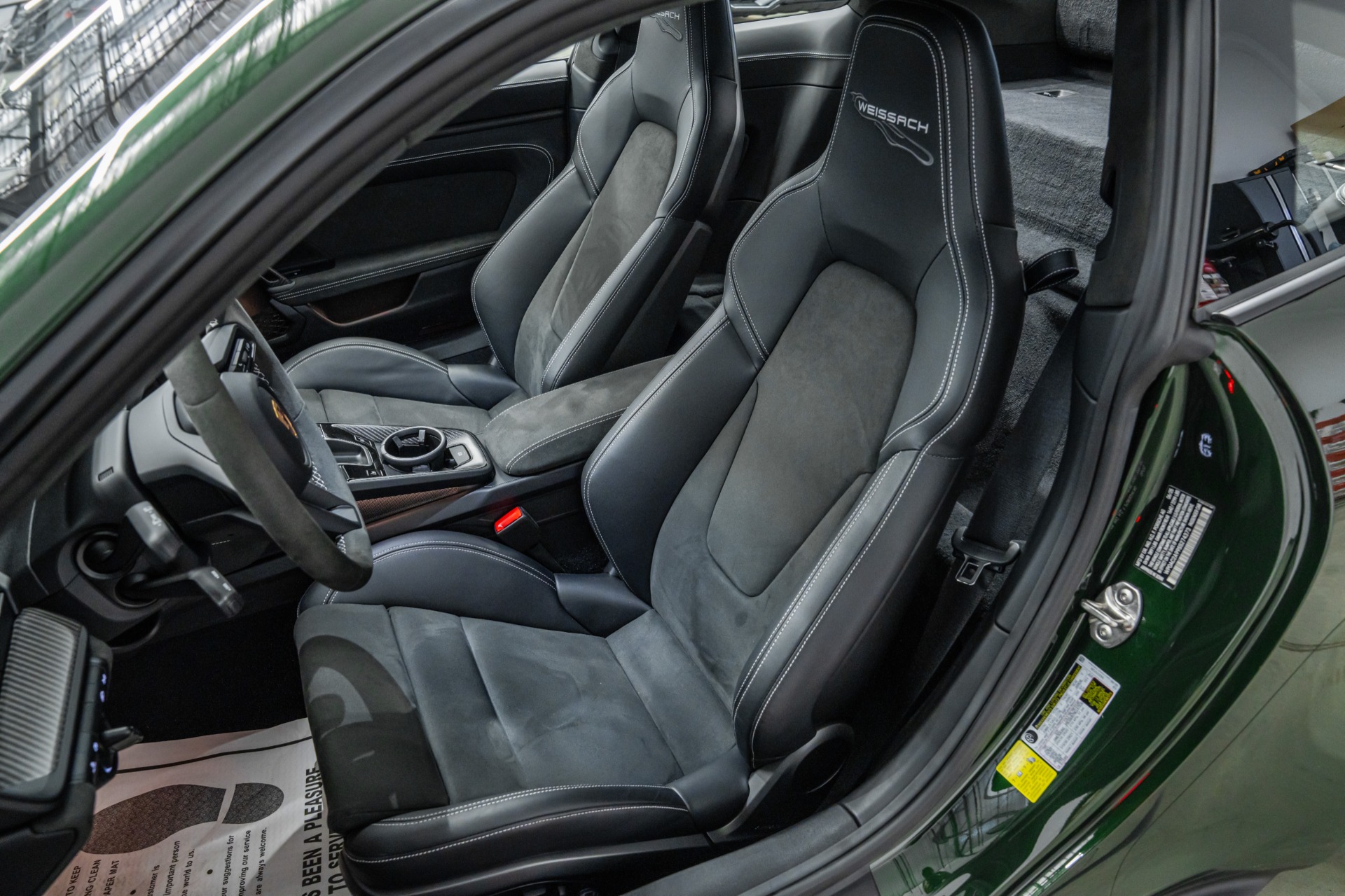 2025 911 GT3 -Weissach Package, 6 Speed Manual, Magnesium Wheels picture #15