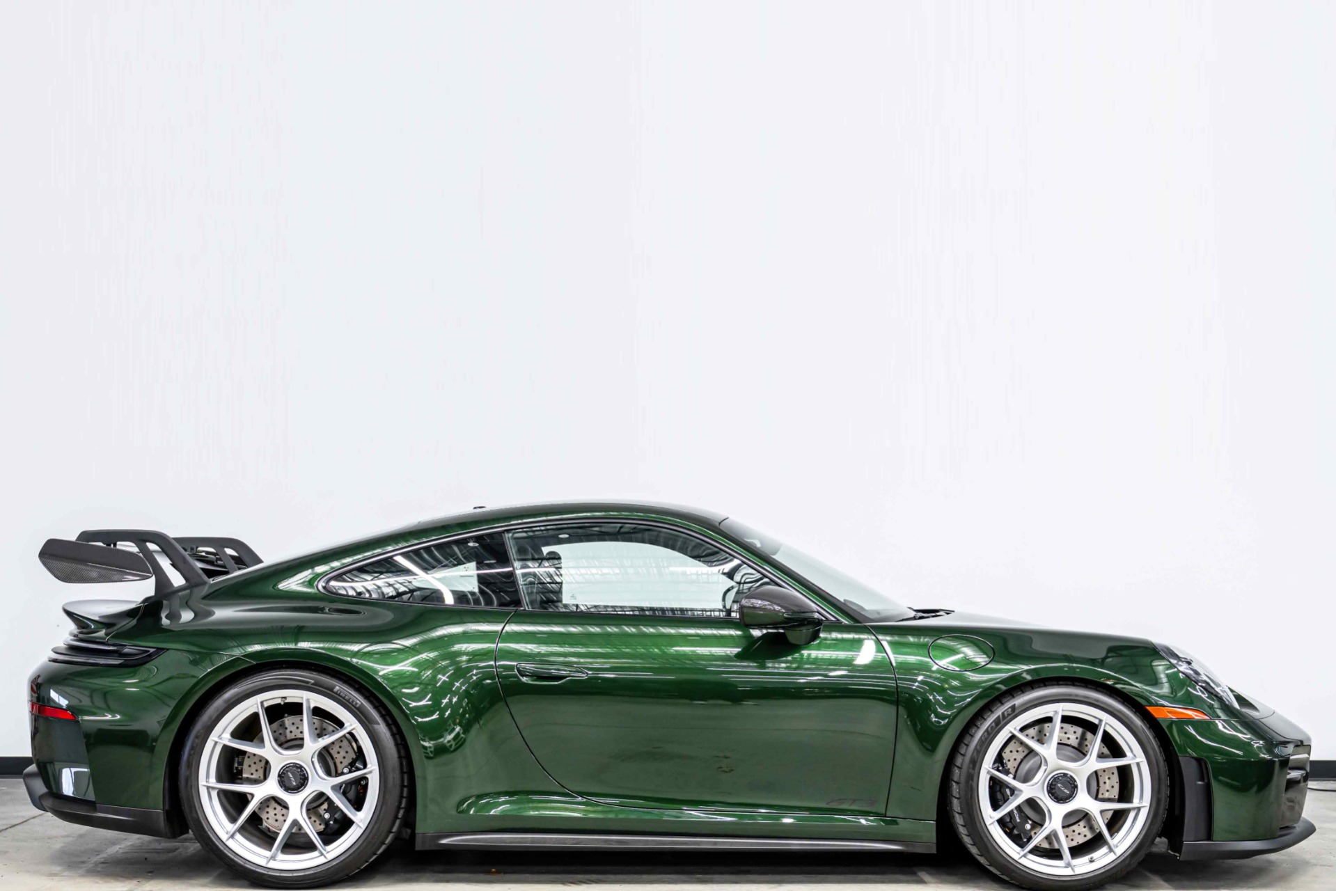 2025 911 GT3 -Weissach Package, 6 Speed Manual, Magnesium Wheels picture #11