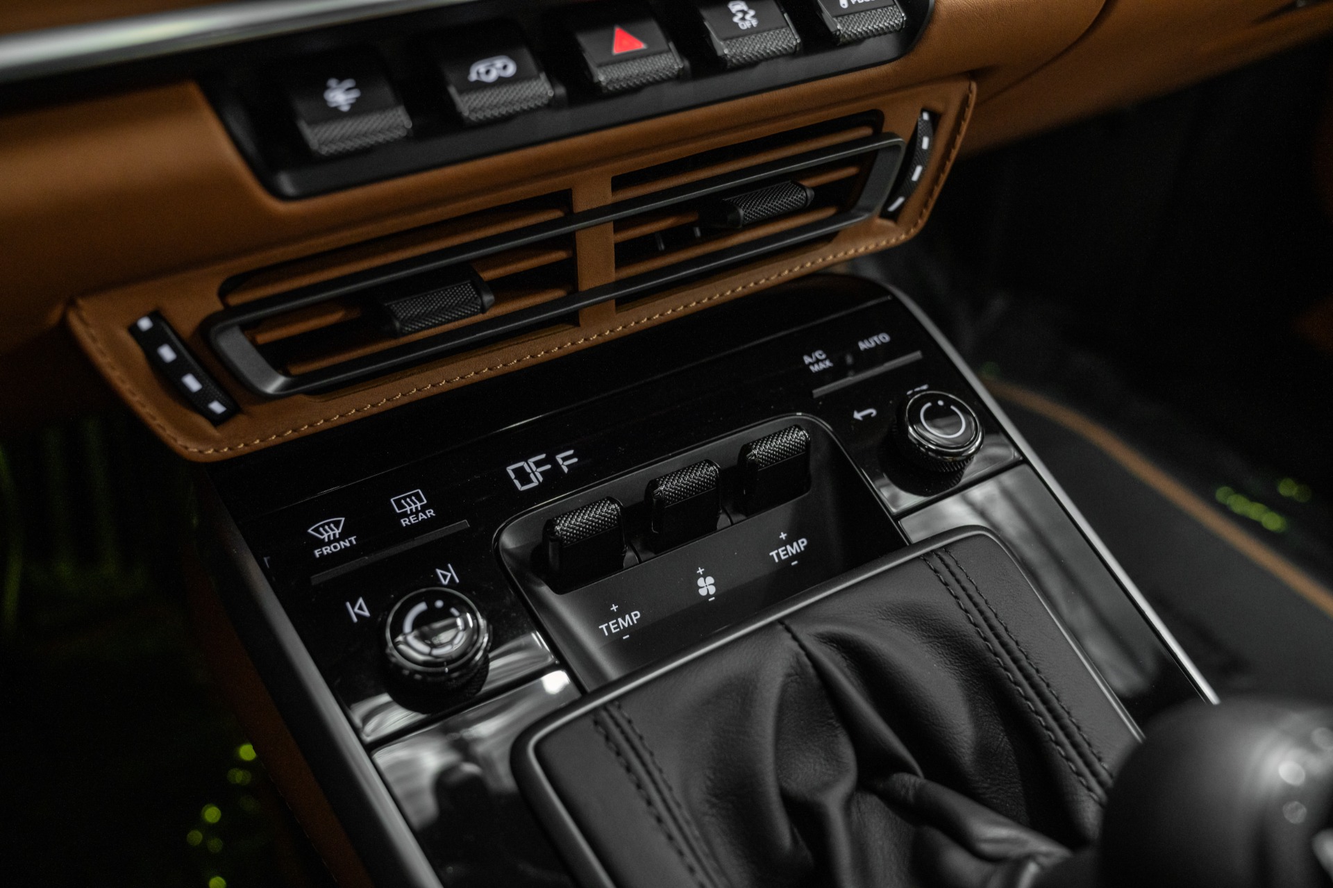 2023 911 Sport Classic -Low Miles, Extended Leather, 7 Speed Manual picture #28