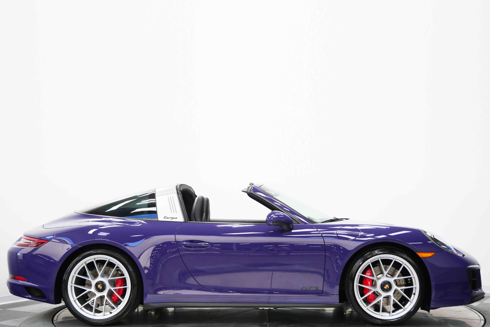 2018 911 Targa 4 GTS -Low Miles, Rare GT3RS Paint Color picture #11