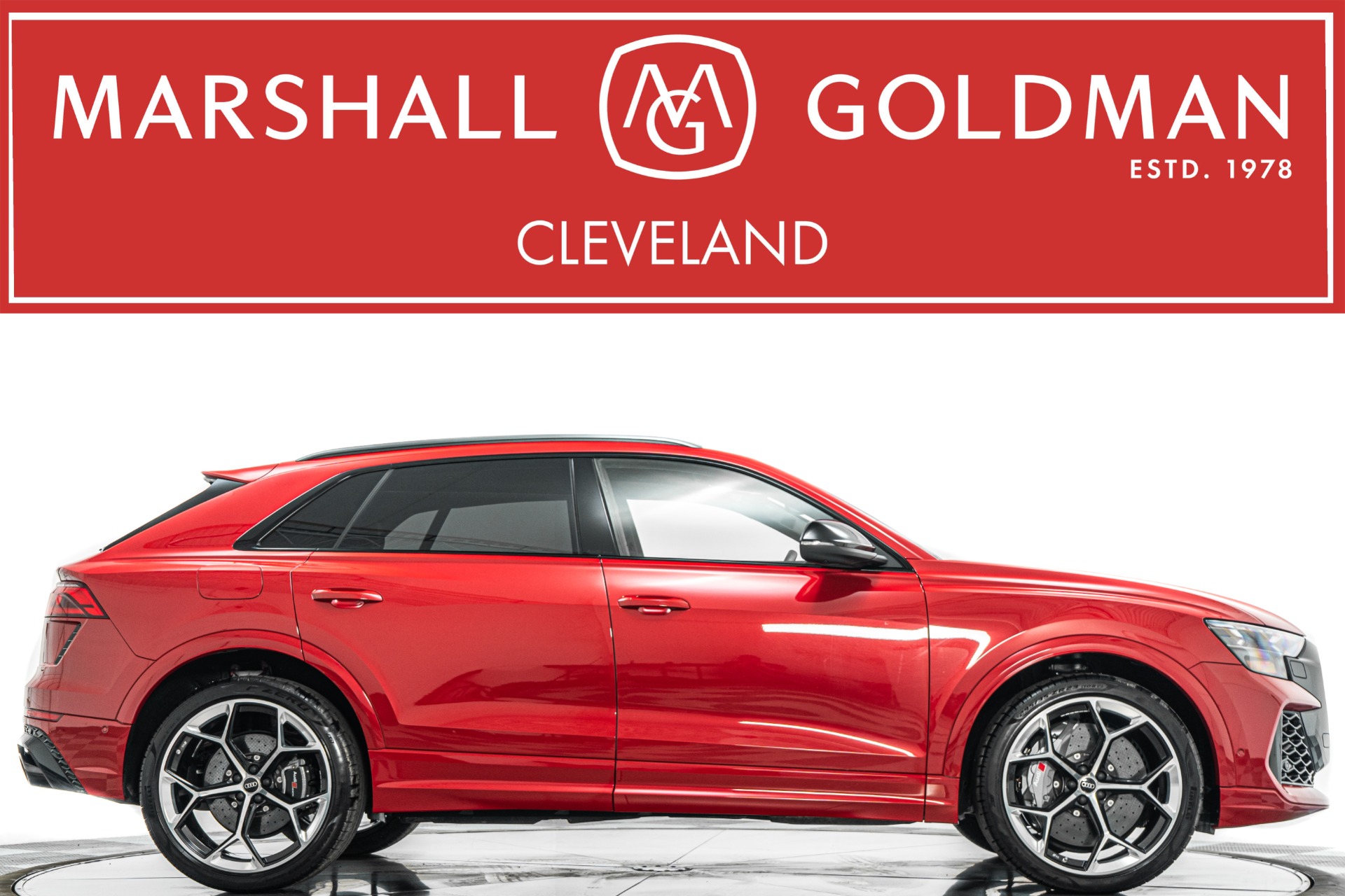 2025 Audi RS Q8 4.0T quattro -Beautiful color, Black Optic Package, Executive Package