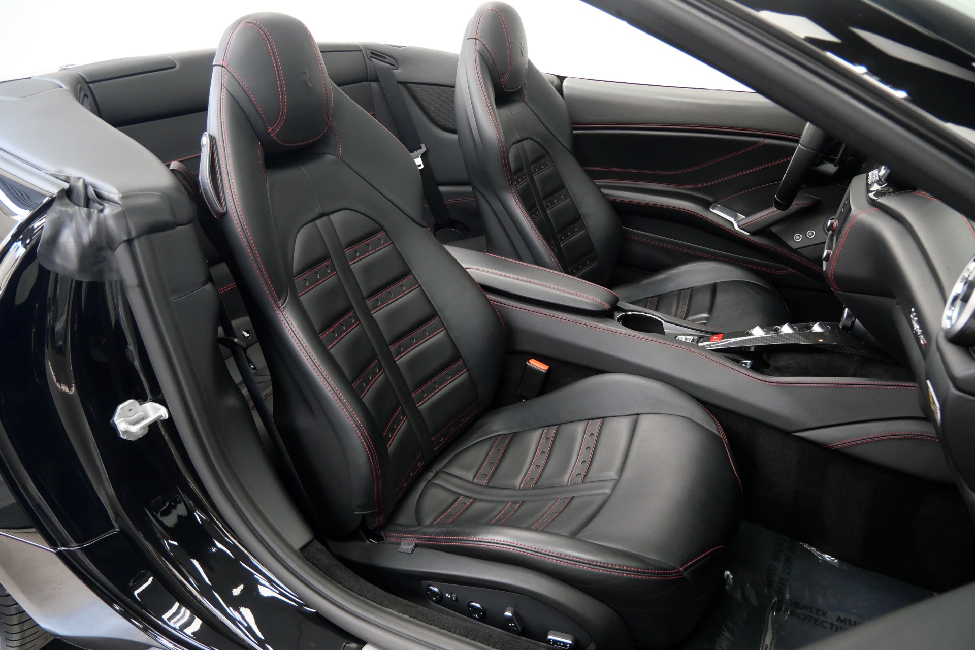 2015 California T -Carbon Fiber Interior Trim, Low Miles picture #23