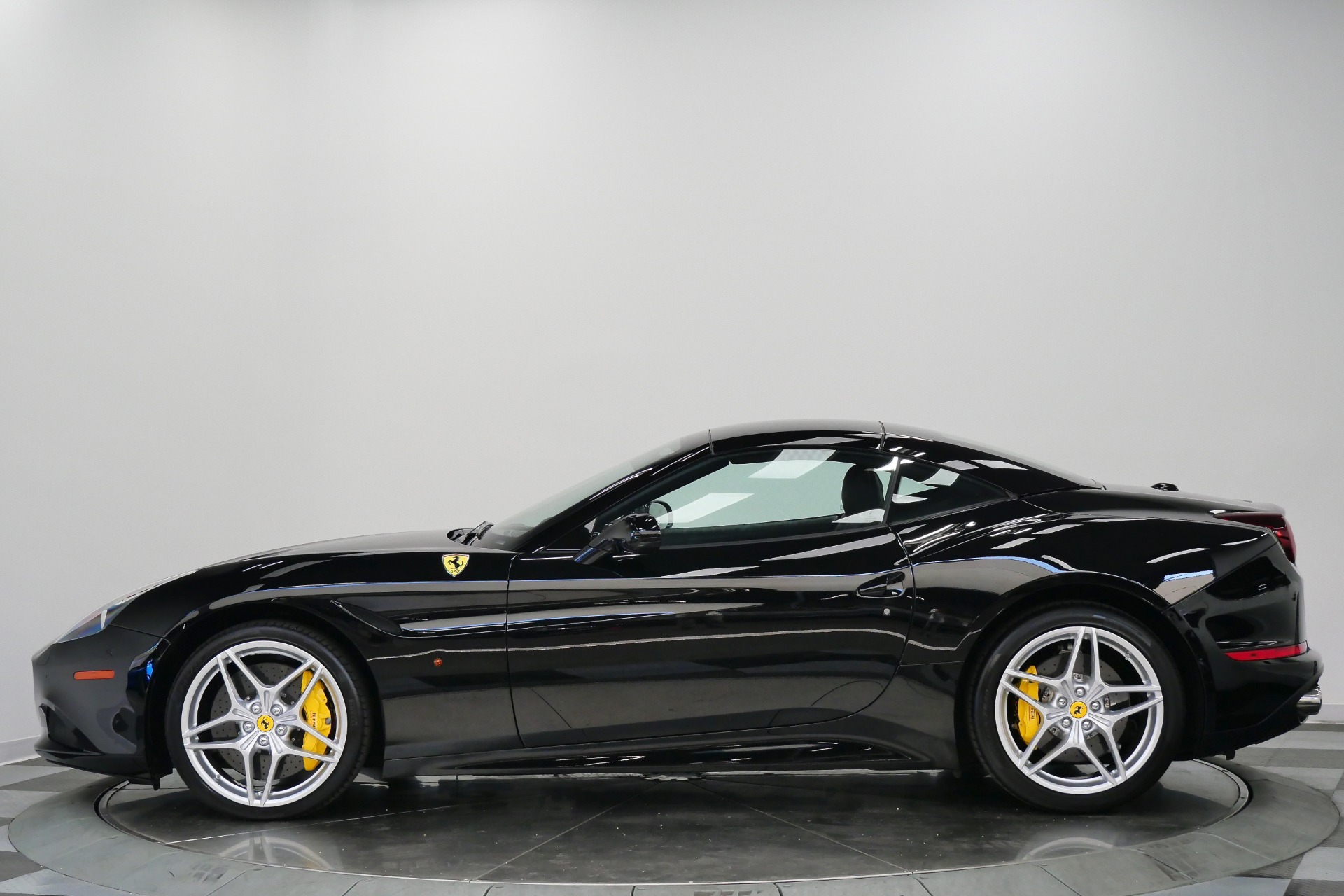 2015 California T -Carbon Fiber Interior Trim, Low Miles picture #5