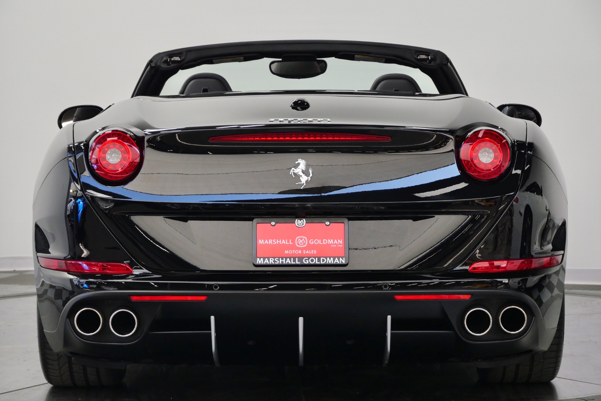 2015 California T -Carbon Fiber Interior Trim, Low Miles picture #7