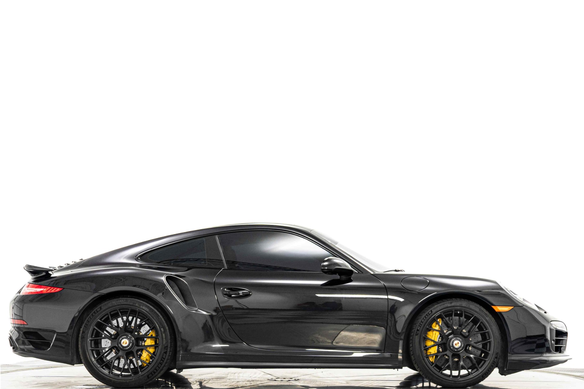 2014 911 Turbo S -560 Horsepower, Natural Leather, Heated And Ventilated Seats picture #11