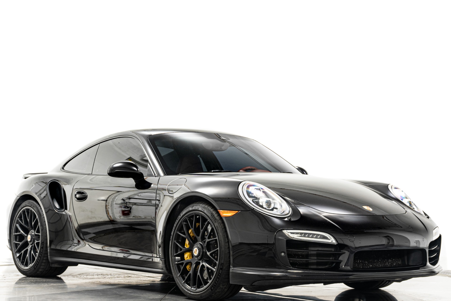 2014 911 Turbo S -560 Horsepower, Natural Leather, Heated And Ventilated Seats picture #29