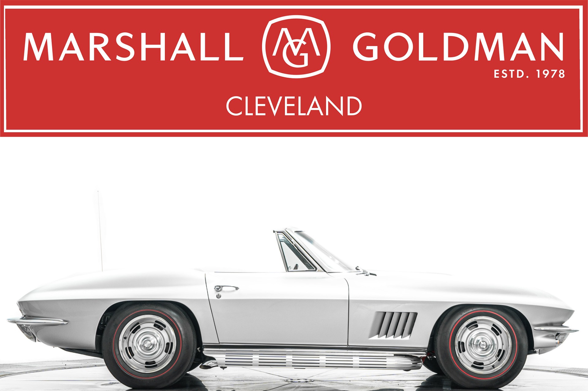 Silver Pearl 1967 Chevrolet Corvette Coupe 4-Speed Manual