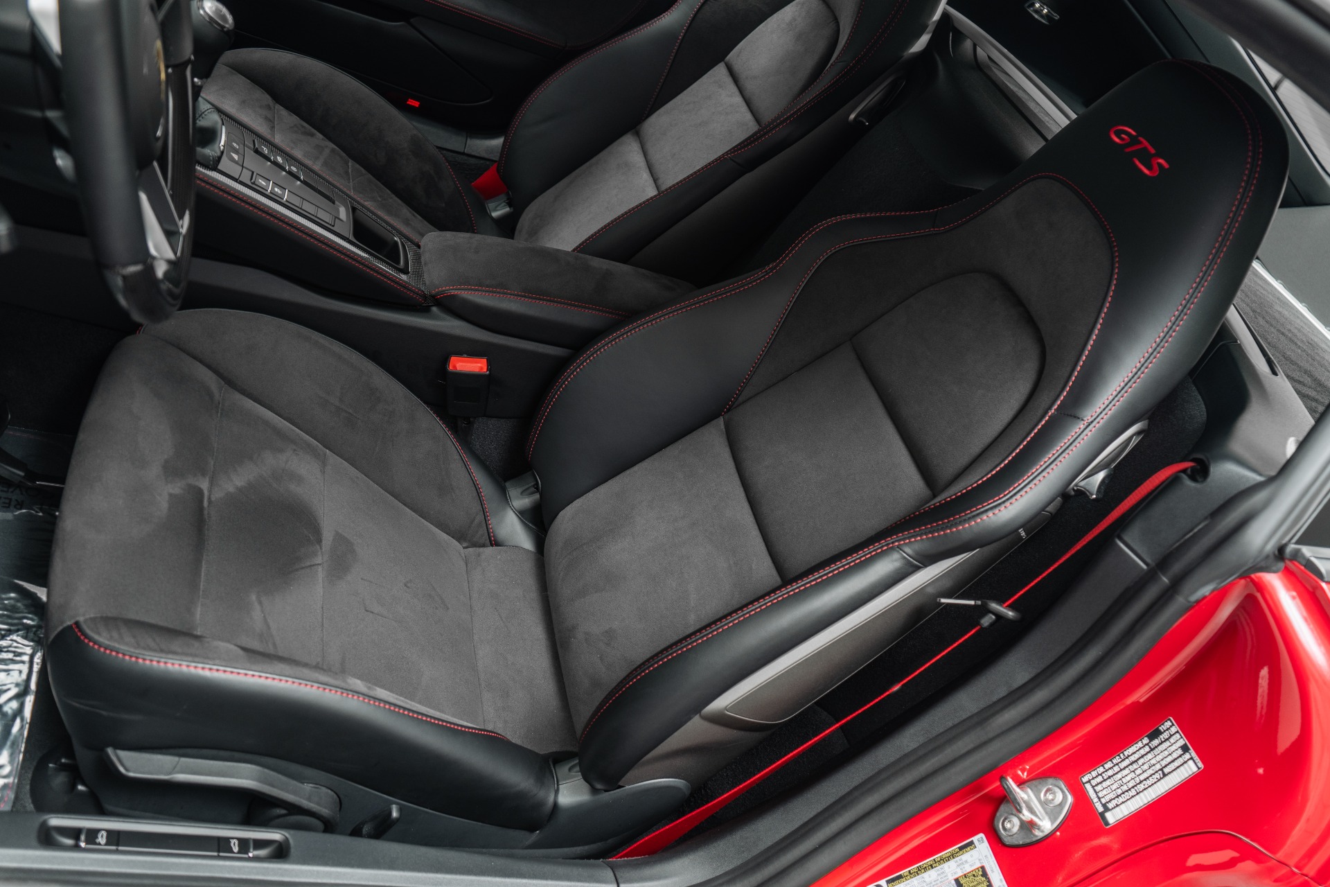 2025 718 Cayman GTS 4.0 -6 Speed Manual, SportDesign Package picture #15
