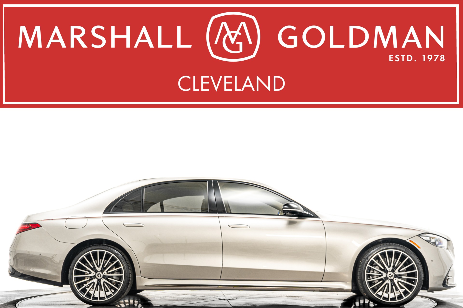 2023 Mercedes-Benz S 580 4MATIC -AMG Line, Night Package, Beautiful Color Combination