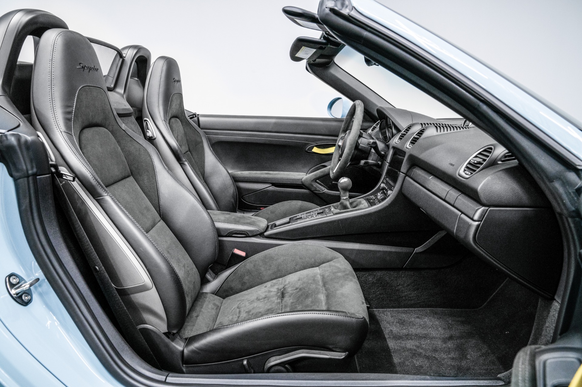 2022 718 Boxster Spyder -Paint To Sample, 6 Speed Manual picture #25