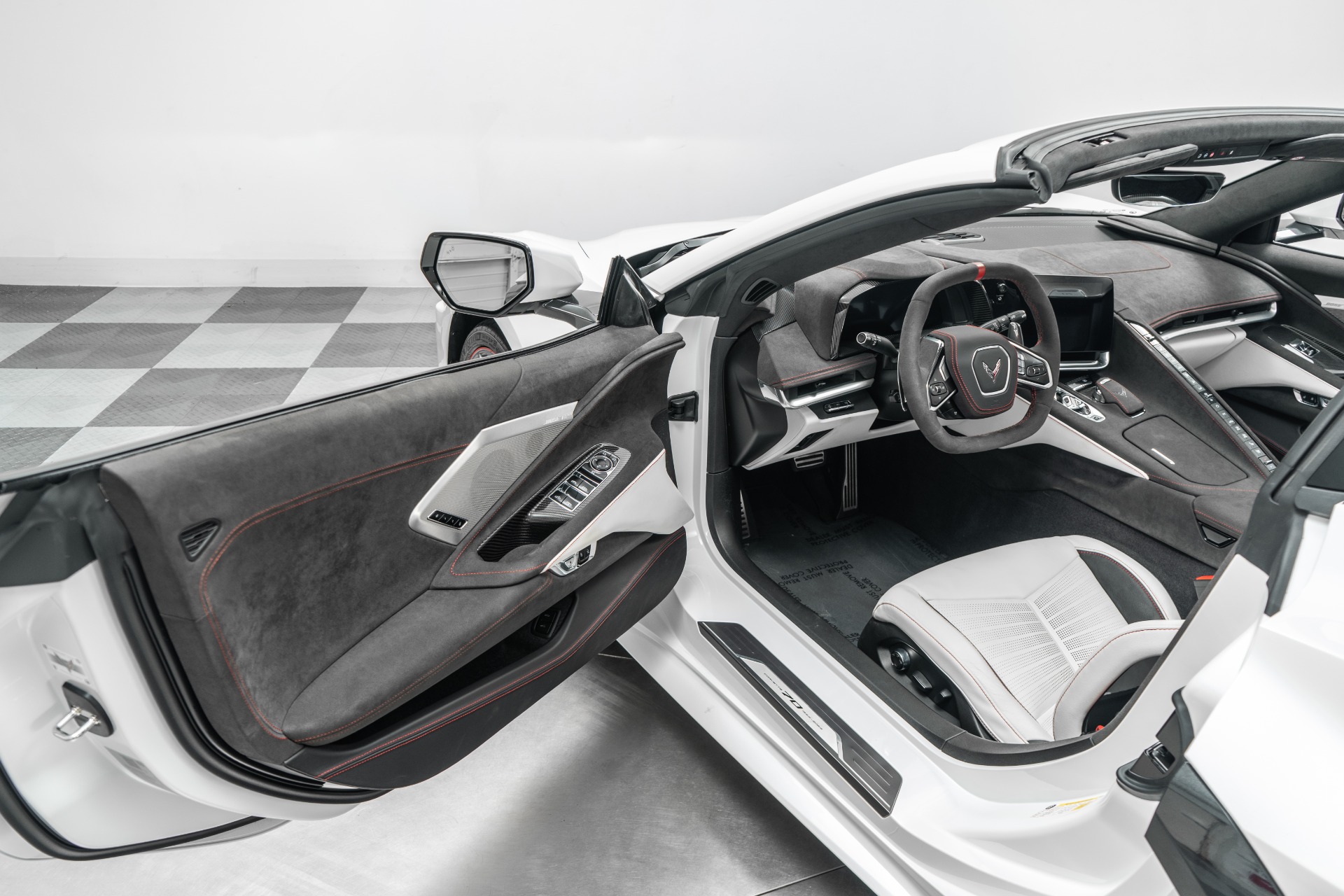 2023 Corvette Stingray Convertible -70th Anniversary Package, Z51 Package picture #16