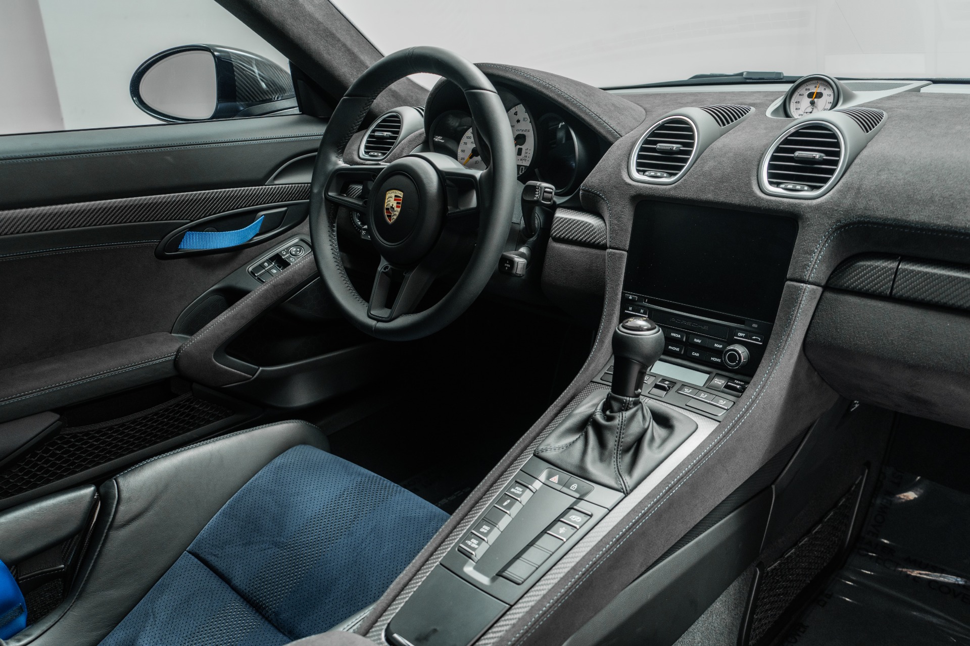 2023 718 Cayman GT4 RS -Weissach Package, Low Miles, Carbon Ceramic Brakes picture #27