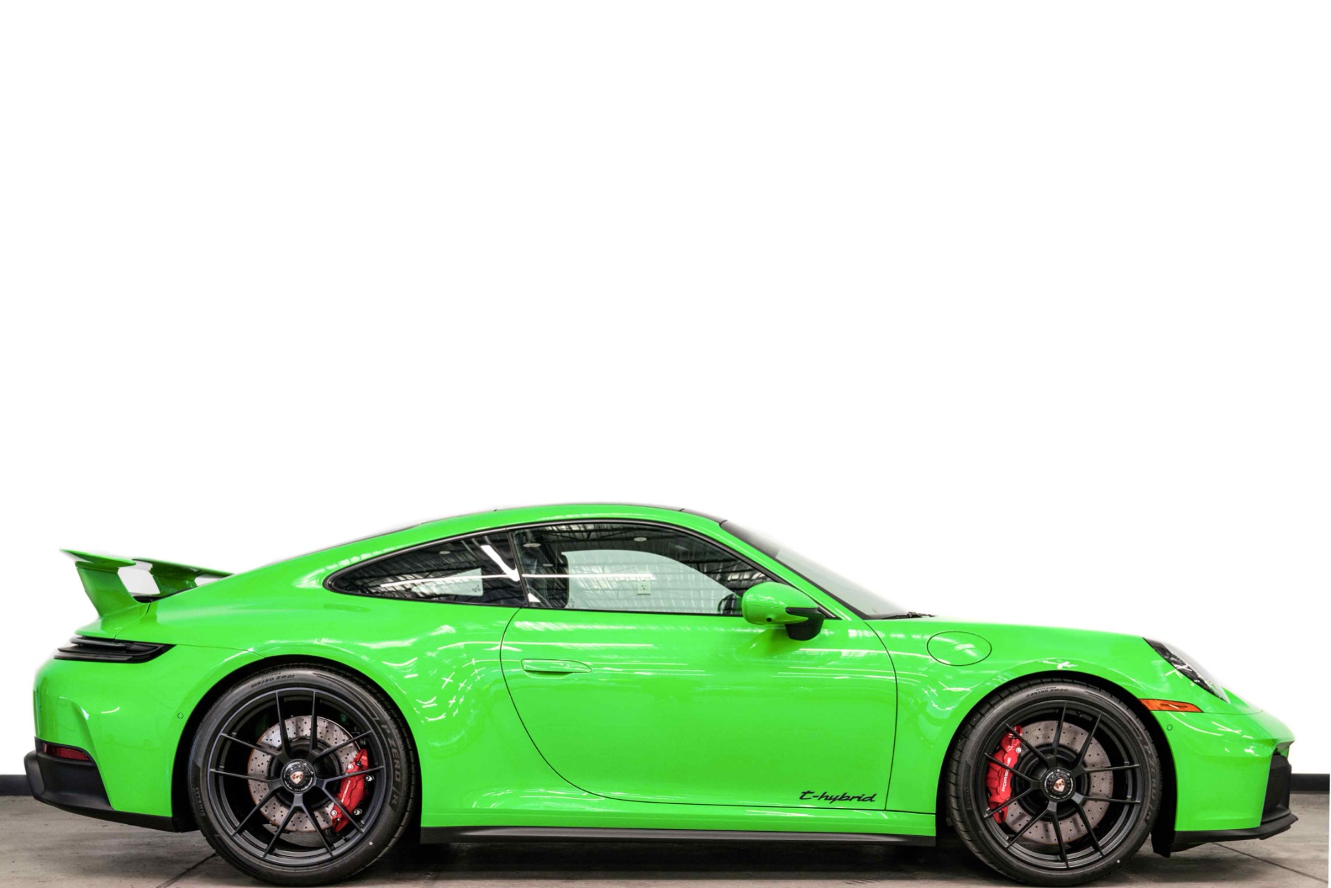 2026 Porsche 911 Carrera 4 GTS Coupe's photo