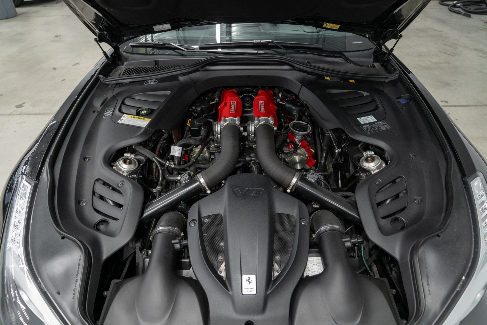 2020 GTC4Lusso -Diamond Quilted Ventilated Seats, Red Stitching, Scuderia Shields picture #9