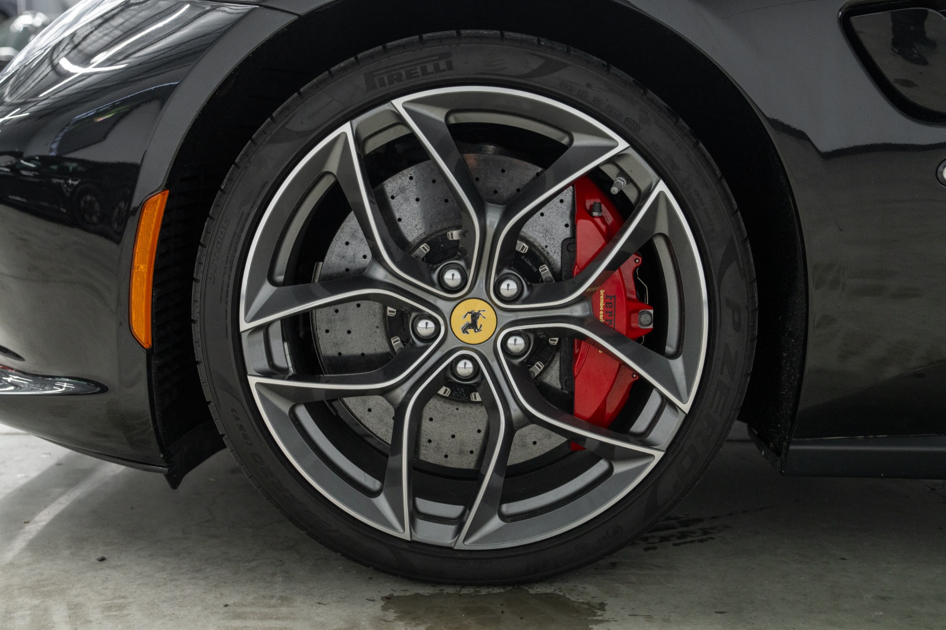 2020 GTC4Lusso -Diamond Quilted Ventilated Seats, Red Stitching, Scuderia Shields picture #7