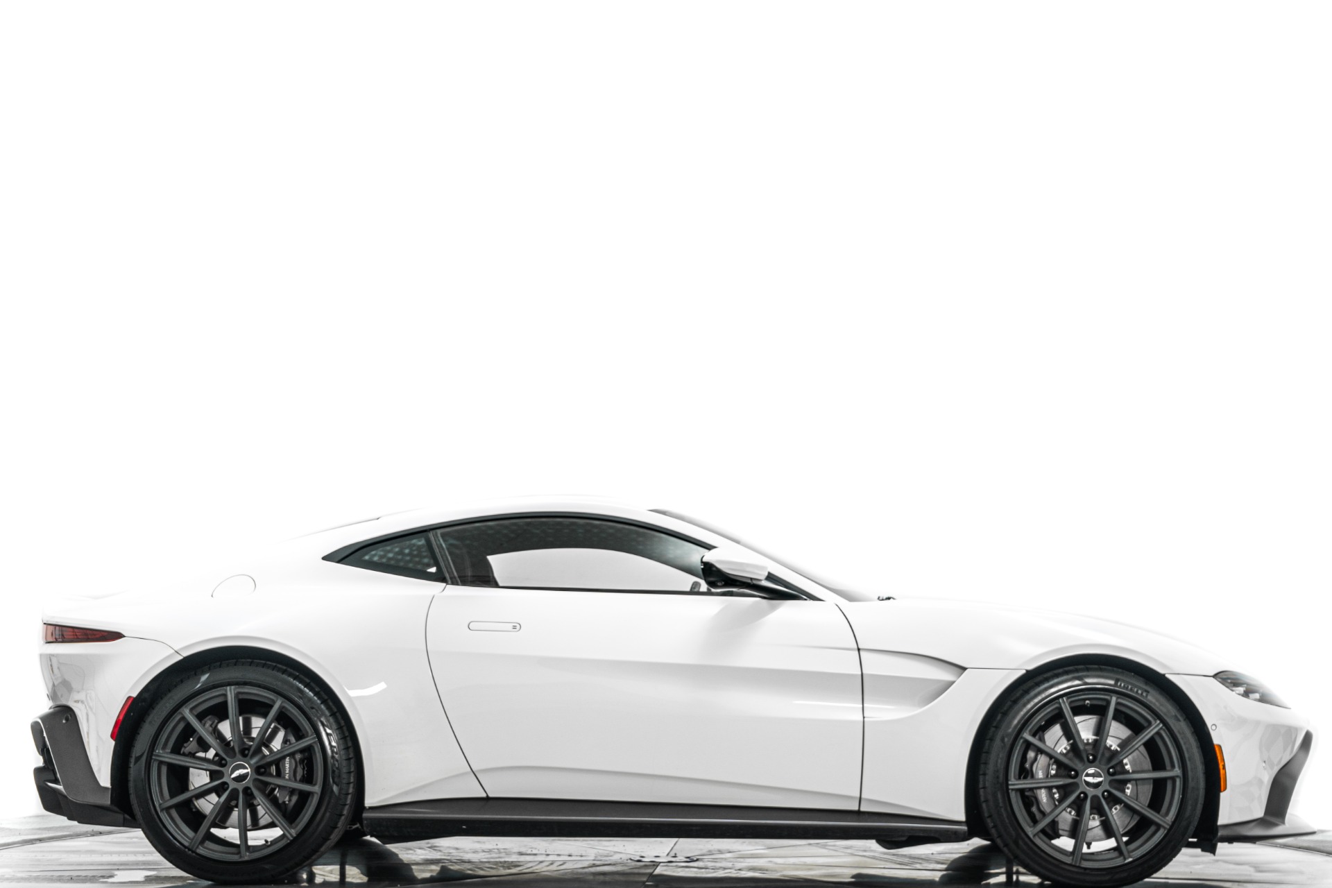 2020 Aston Martin Vantage 4.0 V8's photo