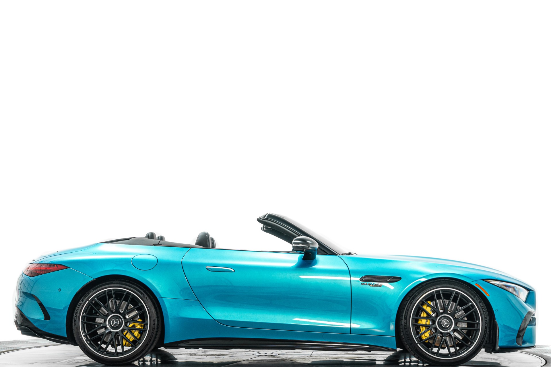 2022 Mercedes-Benz SL Mercedes-AMG SL 63 4MATIC+'s photo