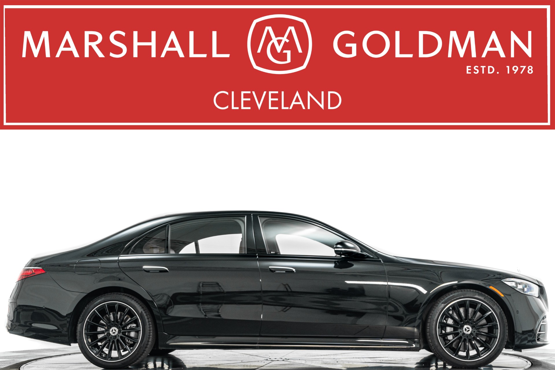 Obsidian Black Metallic 2025 Mercedes-Benz S-Class S 580e 4MATIC Sedan All-Wheel Drive 9-Speed Automatic