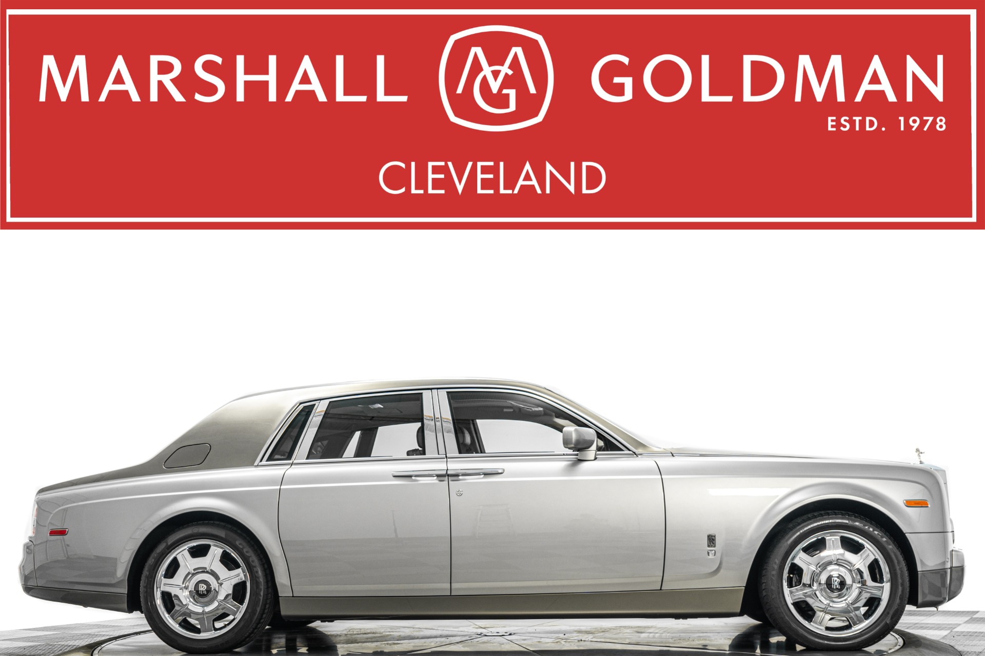 2007 Rolls-Royce Phantom Two-Tone Exterior and Interior, Chromed Wheels