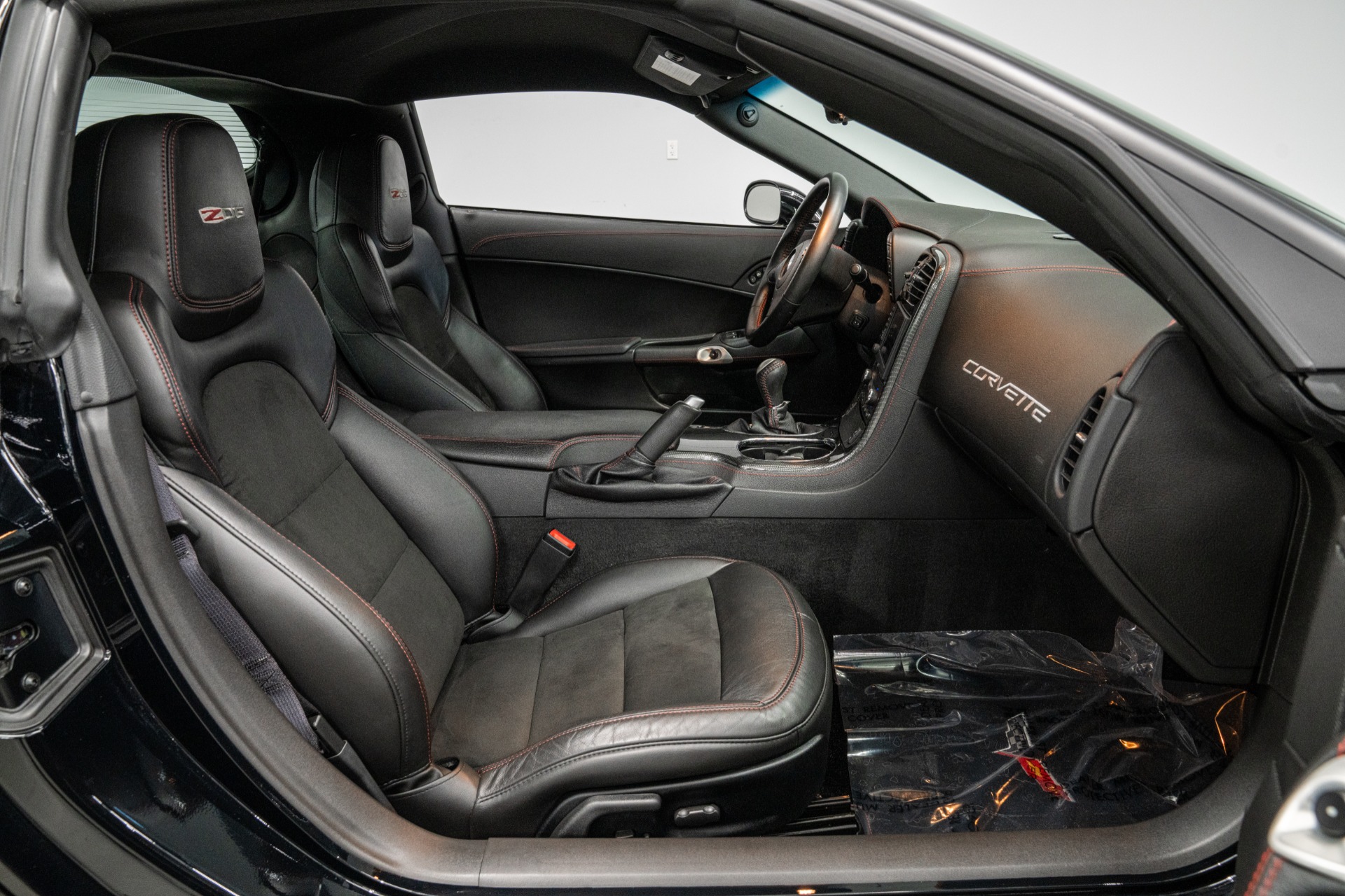 2013 Corvette Z06 -3LZ Trim, Carbon Fiber Package, Low Miles picture #25