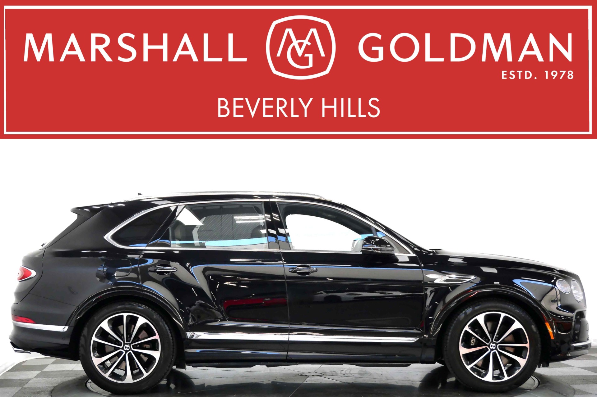 2023 Bentley Bentayga V8 -Touring Specification, Front Seat Comfort Specification