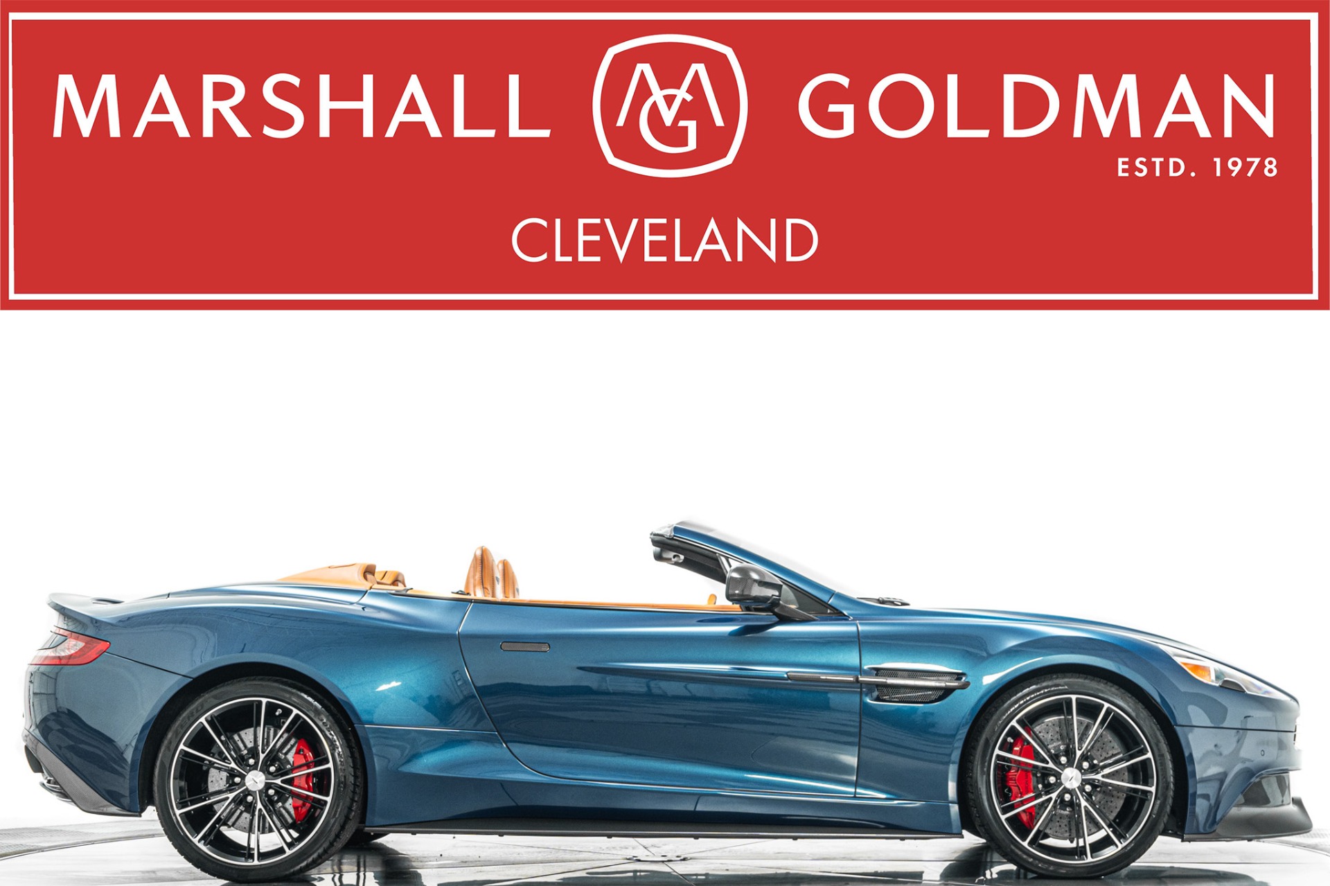 2016 Aston Martin Vanquish Volante -Low Miles, Amazing Color Combination