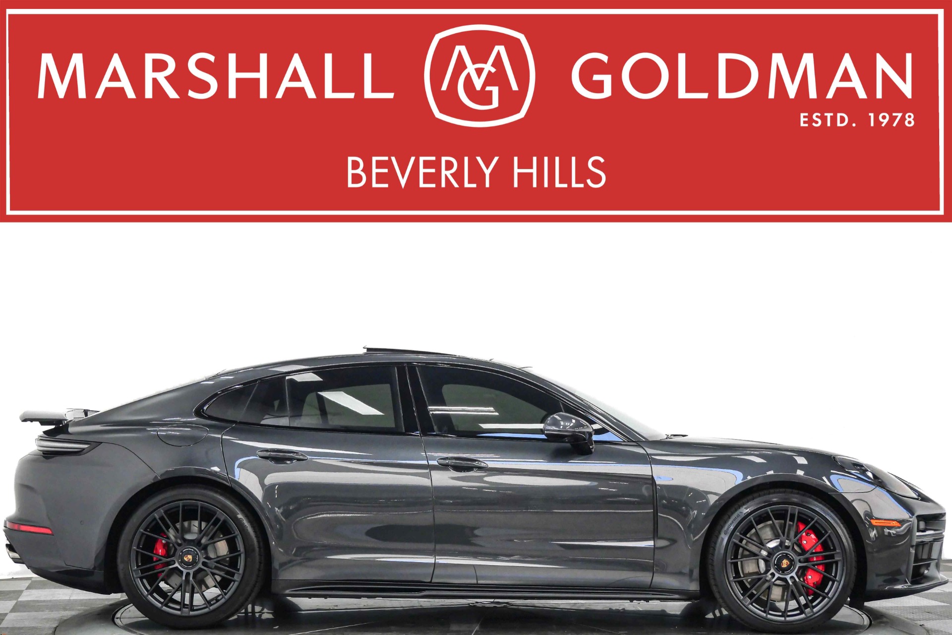 2026 Porsche Panamera GTS -Premium Package, Assistance Package