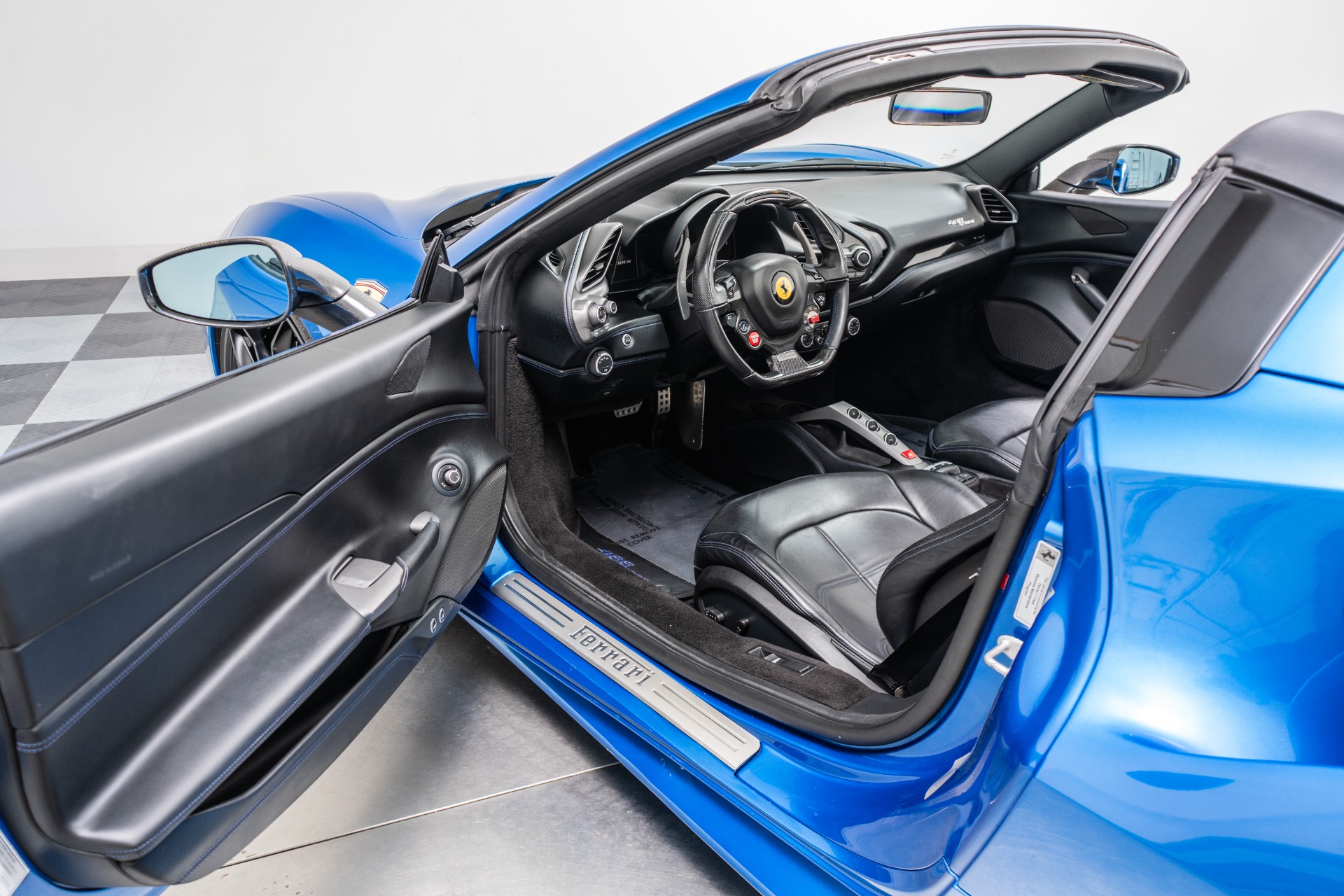2017 488 Spider -Suspension Lifter, Led Steering Wheel picture #20