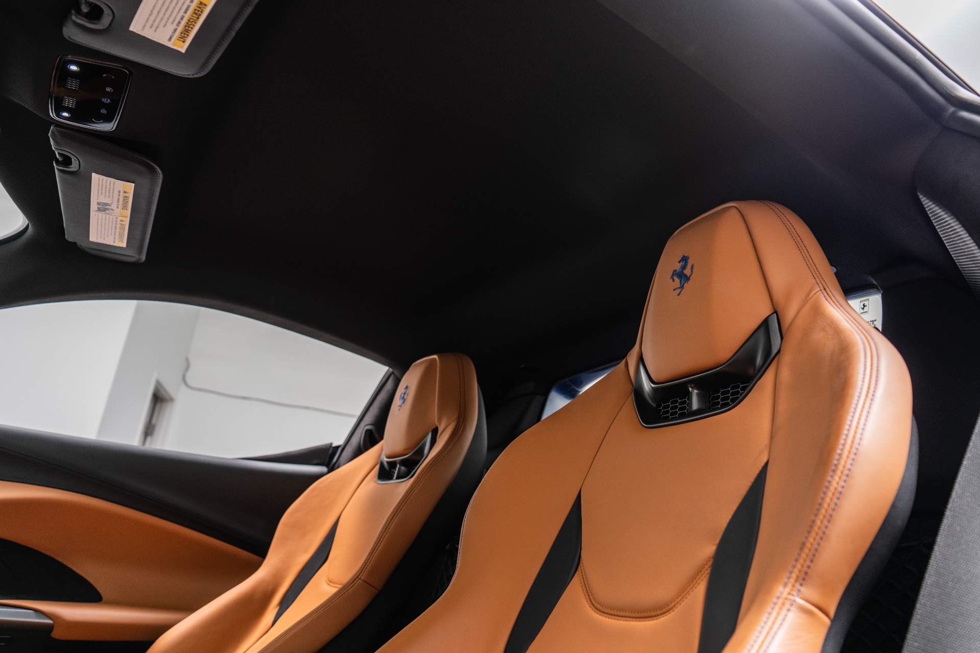 2024 296 GTB -968 Miles, Carbon Fiber Driving Zone, Passenger Display picture #16