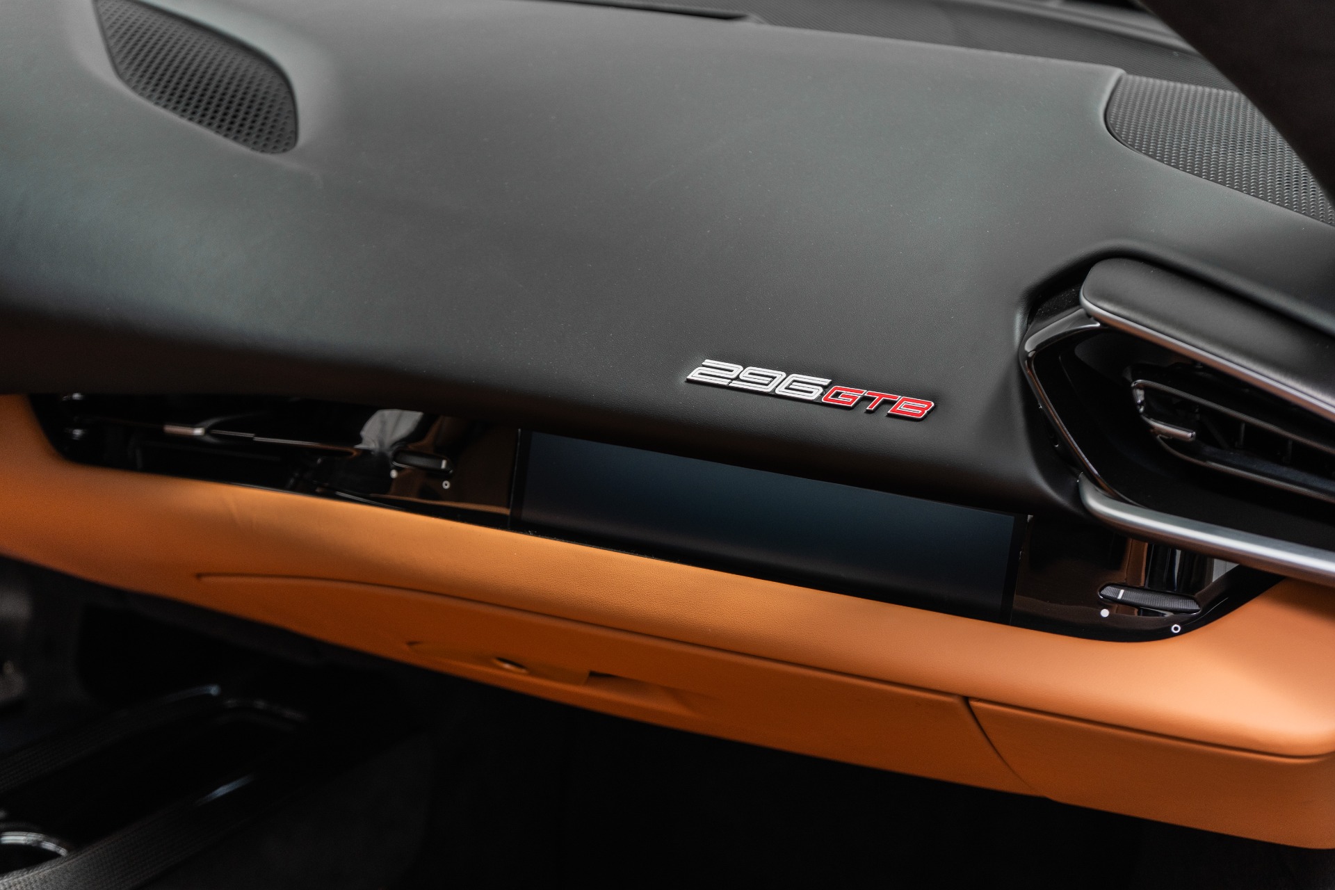 2024 296 GTB -968 Miles, Carbon Fiber Driving Zone, Passenger Display picture #29