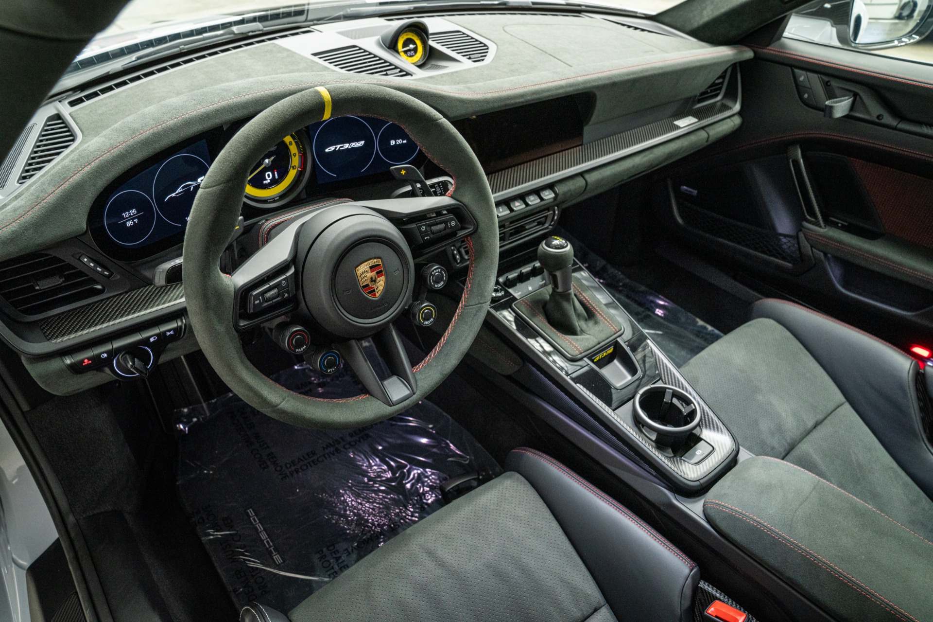 2025 911 GT3 RS -Weissach Package, Carbon Ceramic Brakes, Carbon Fiber Seats picture #10