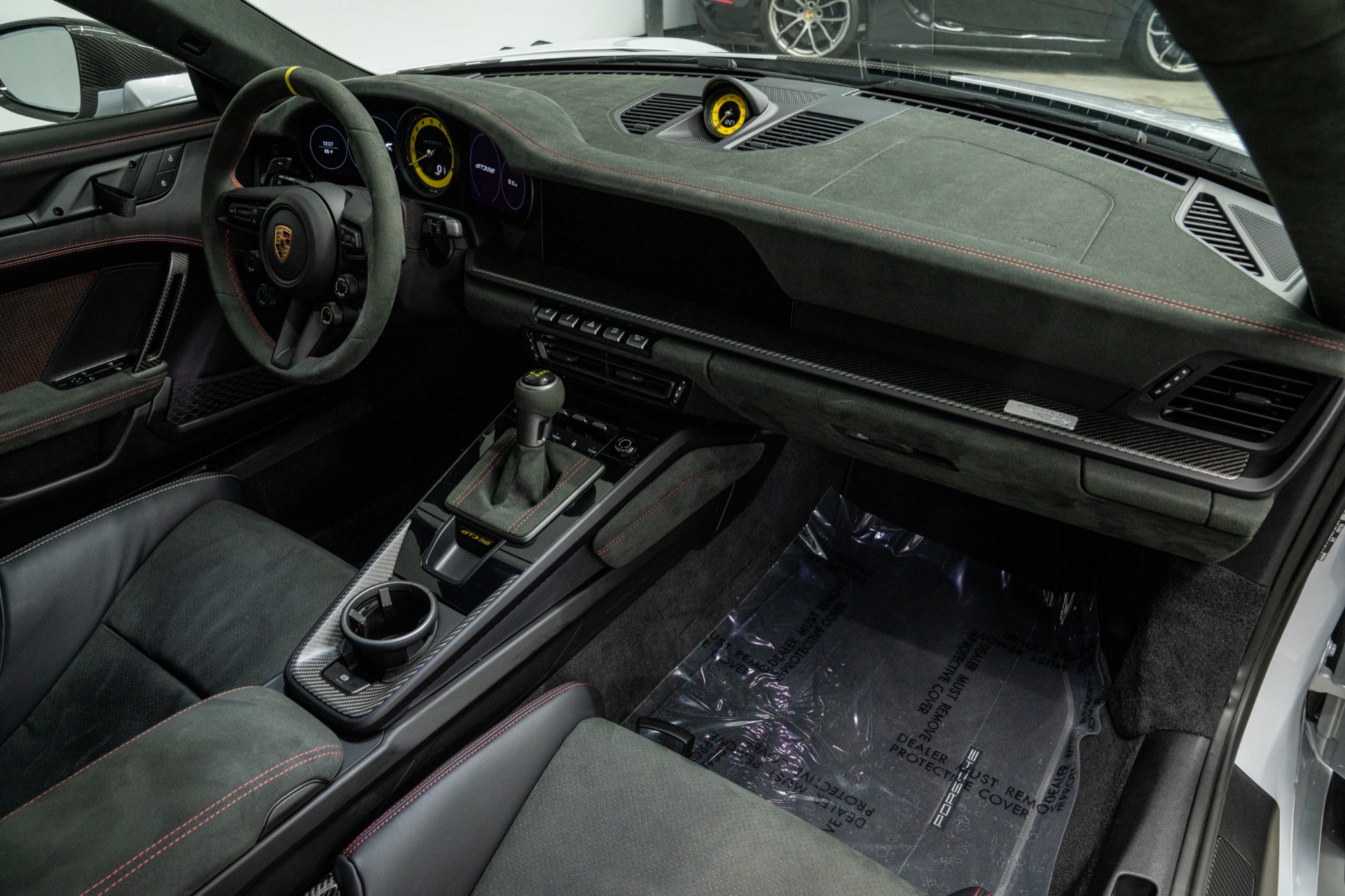 2025 911 GT3 RS -Weissach Package, Carbon Ceramic Brakes, Carbon Fiber Seats picture #11