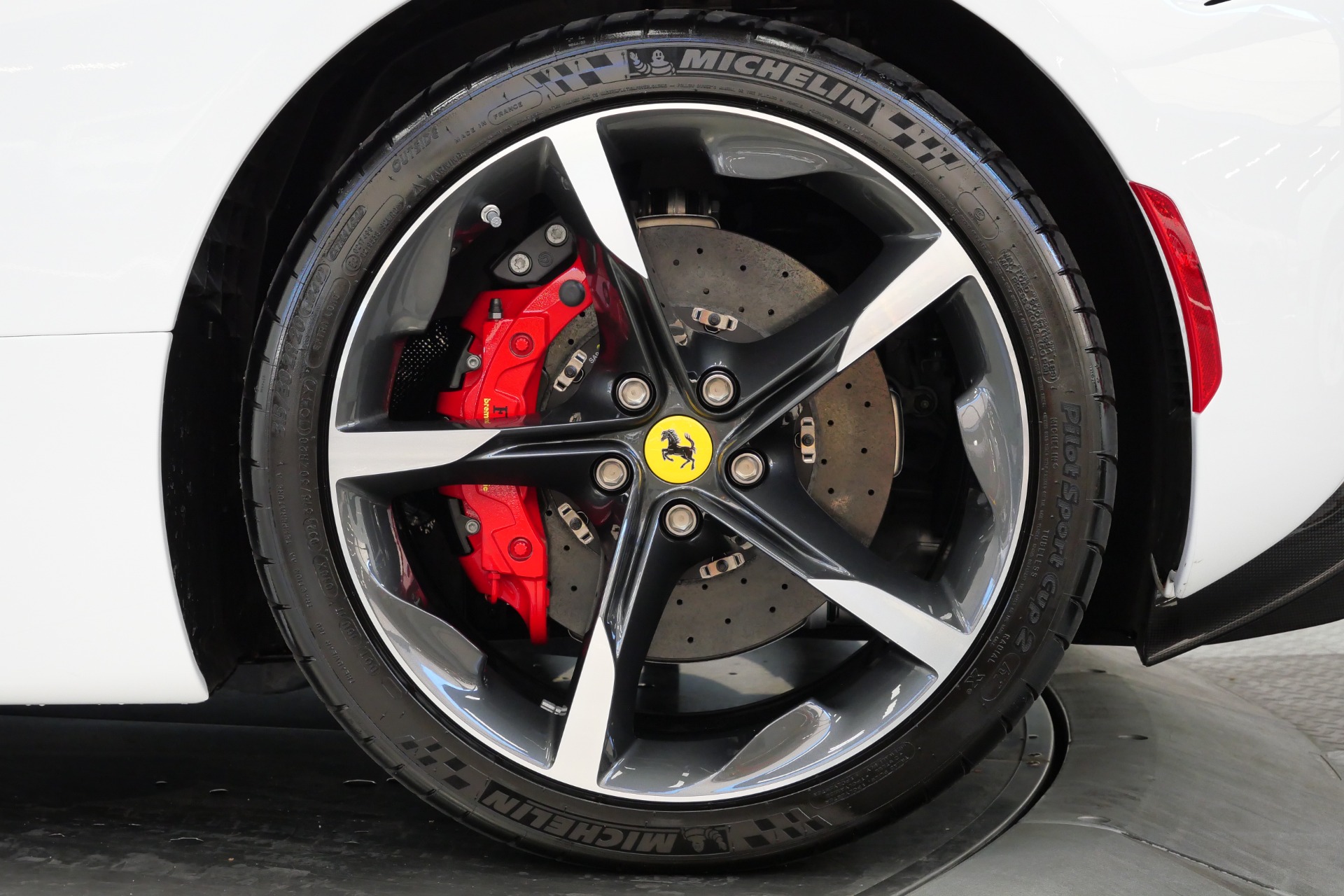 2025 SF90 Spider -$718K MSRP, Two-Tone Exterior, Two-Tone Interior, Extensive Carbon picture #9