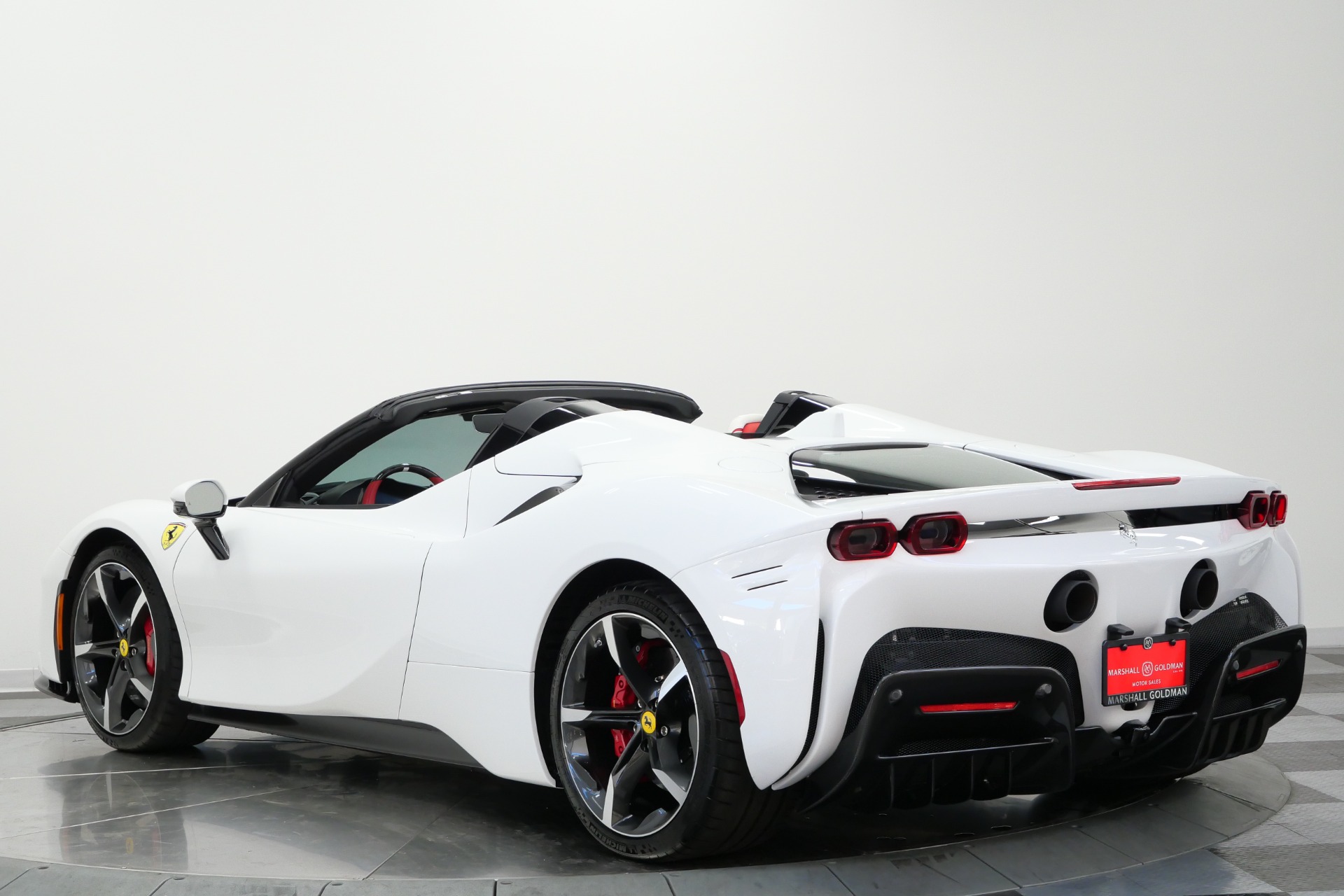 2025 SF90 Spider -$718K MSRP, Two-Tone Exterior, Two-Tone Interior, Extensive Carbon picture #5